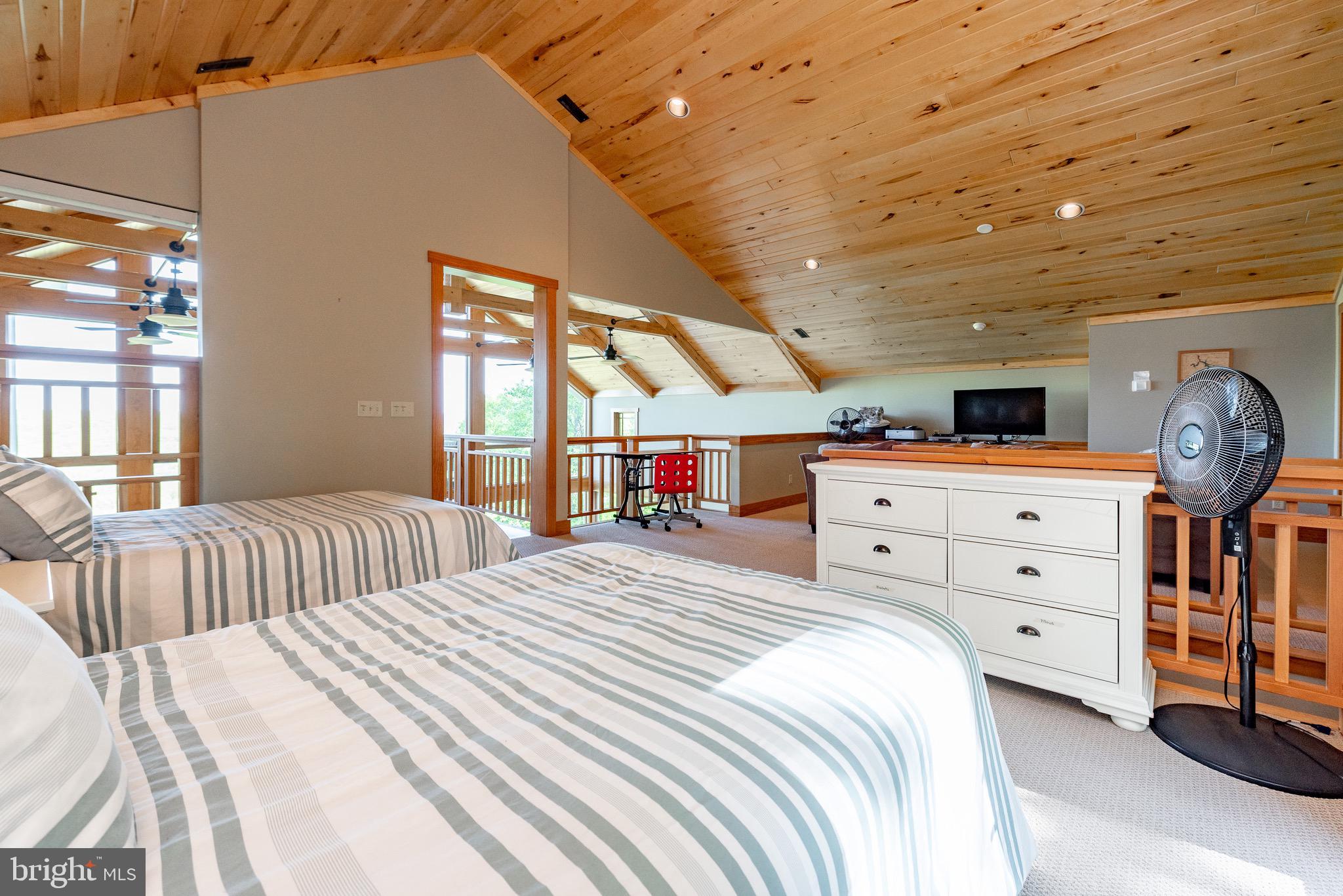 DEEP CREEK HIGHLANDS - Residential