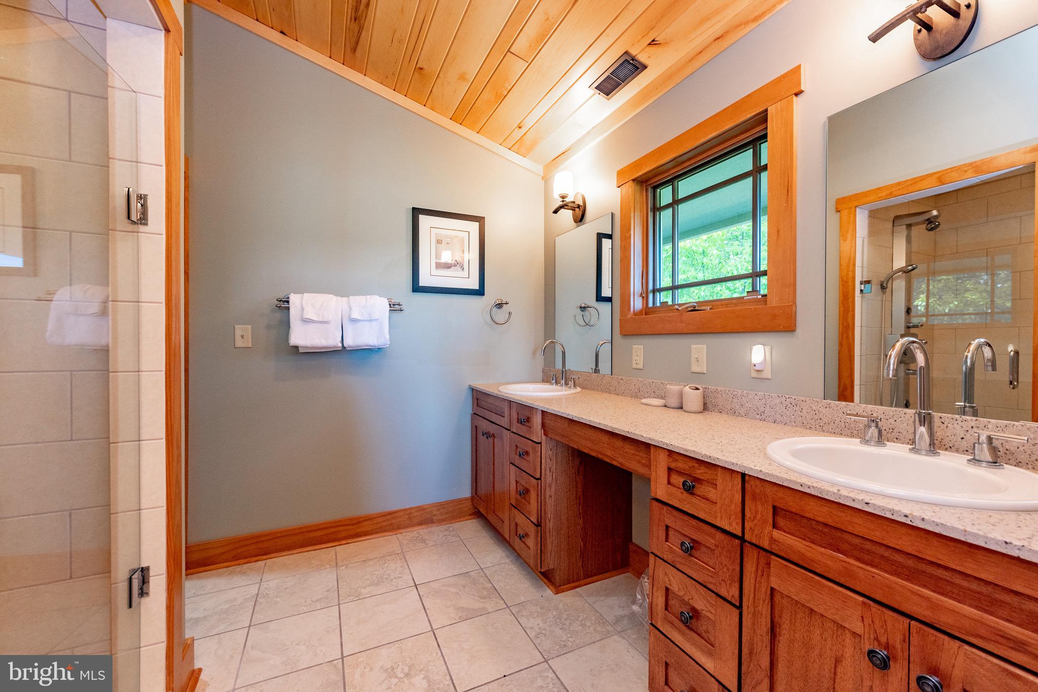 DEEP CREEK HIGHLANDS - Residential