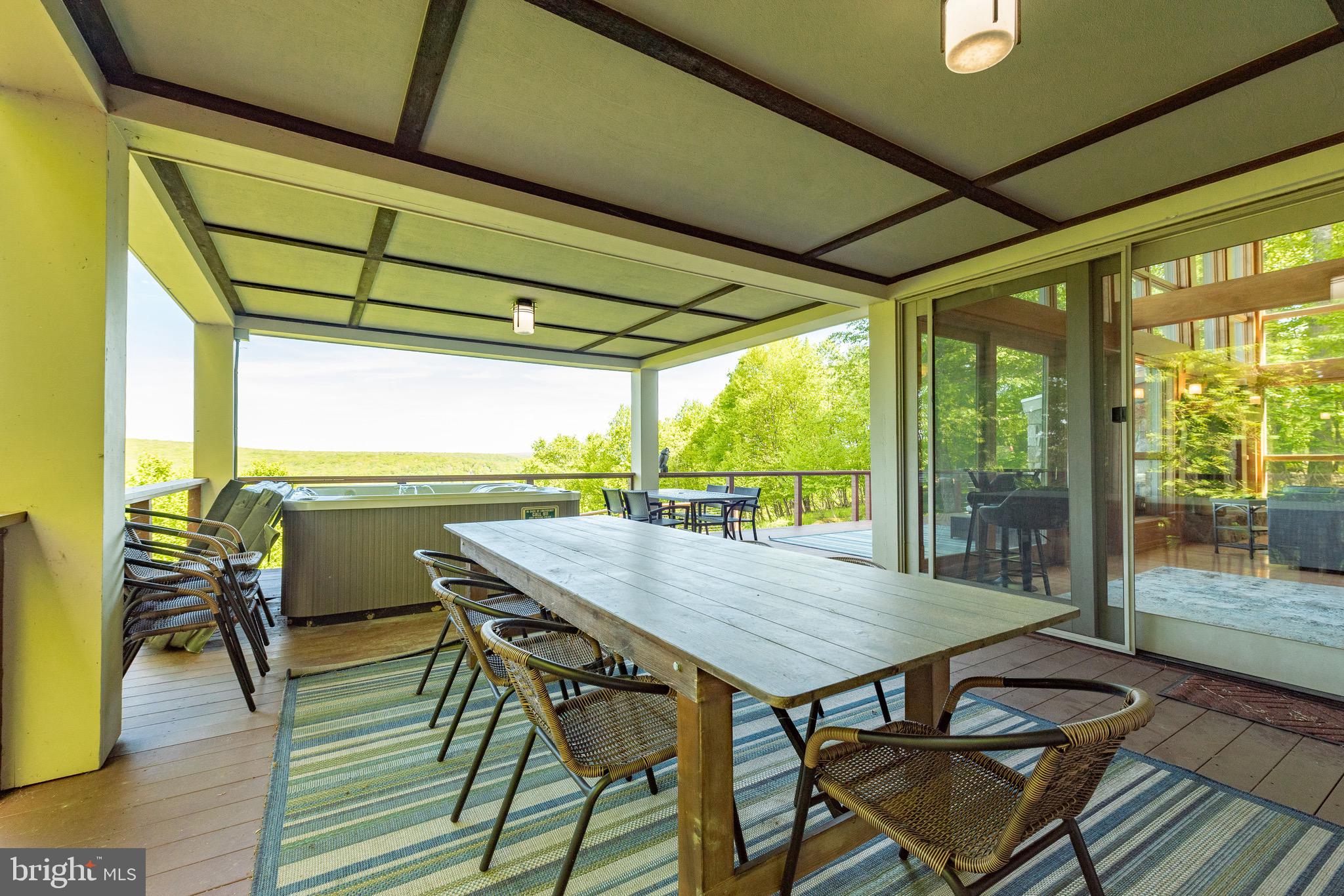 DEEP CREEK HIGHLANDS - Residential