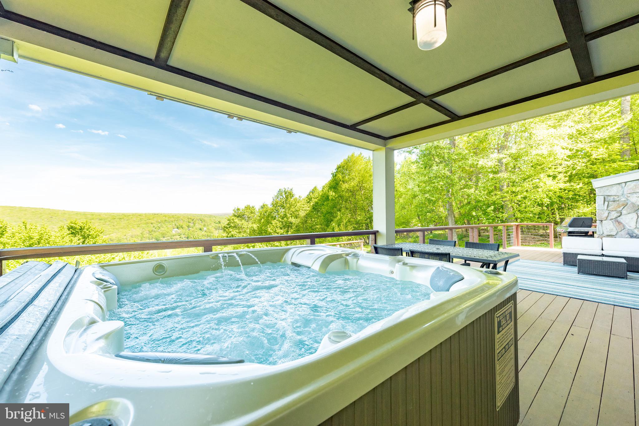 DEEP CREEK HIGHLANDS - Residential