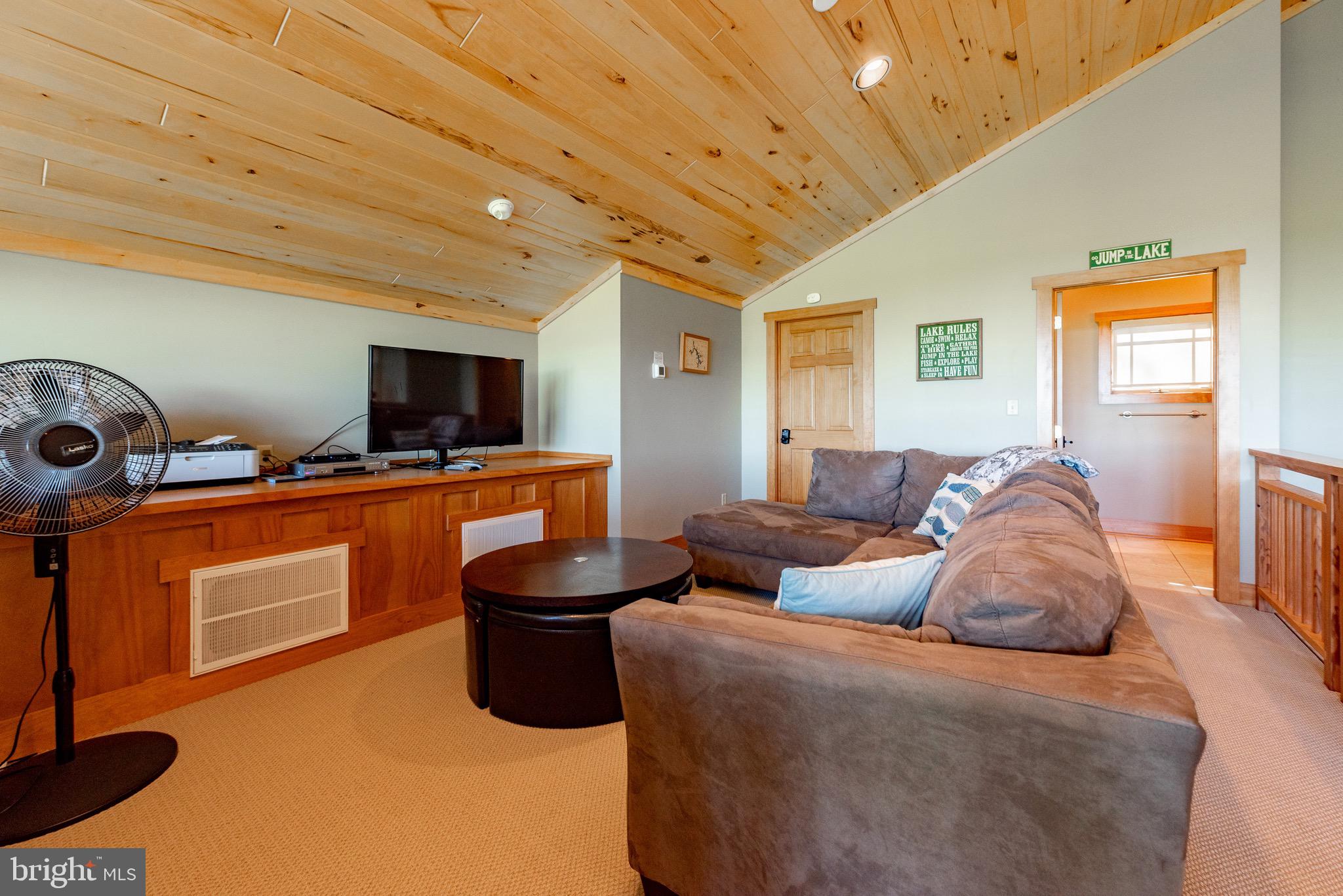 DEEP CREEK HIGHLANDS - Residential