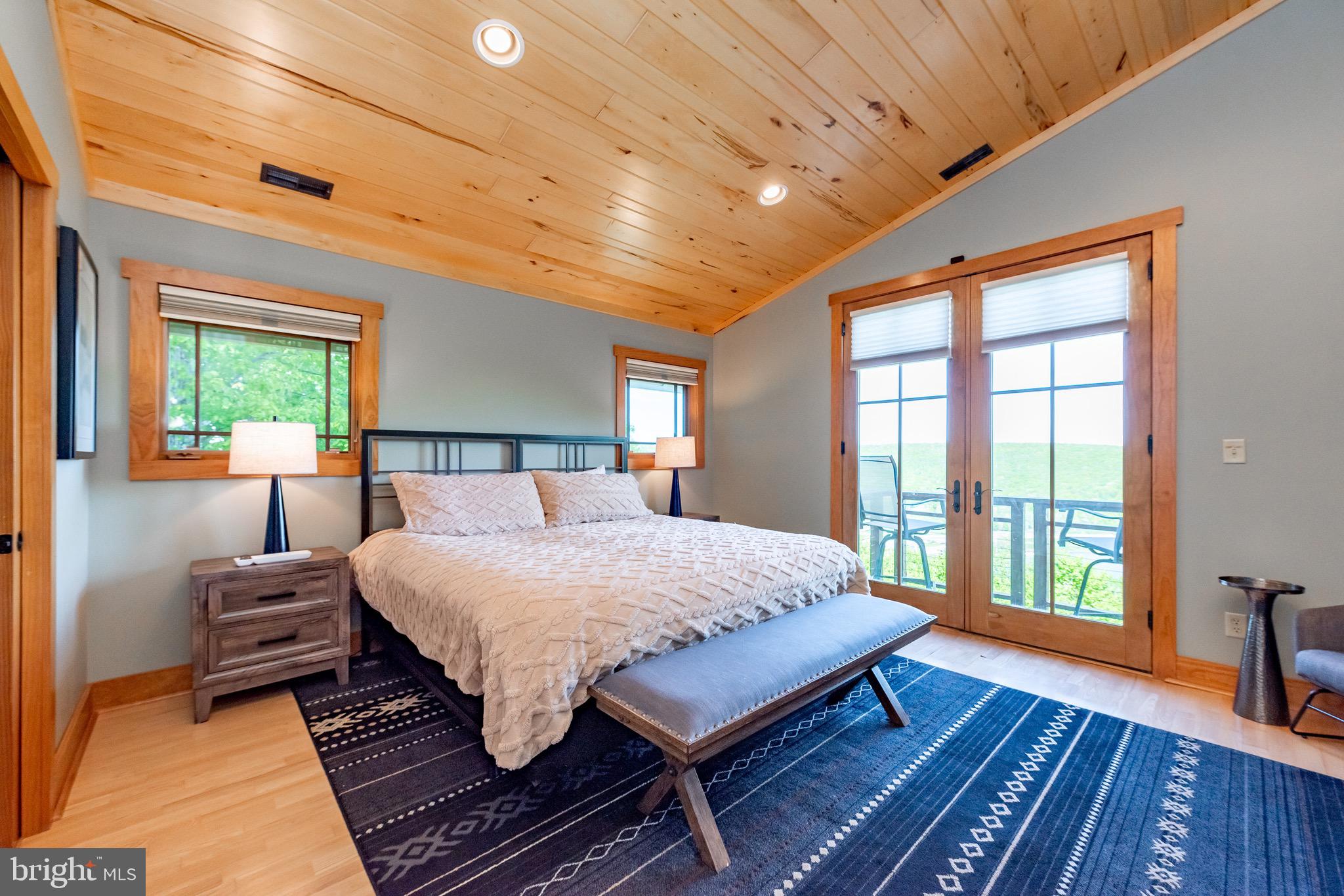 DEEP CREEK HIGHLANDS - Residential