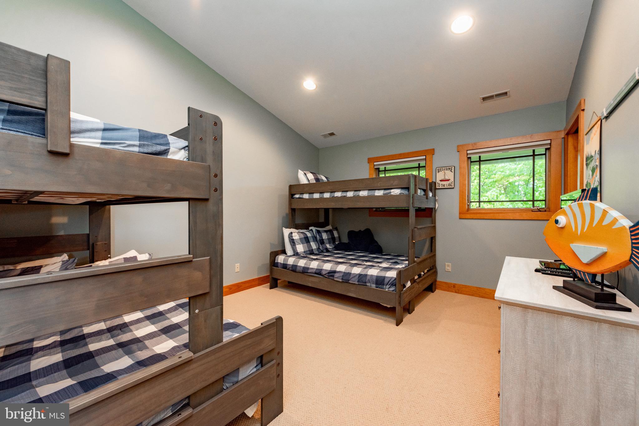 DEEP CREEK HIGHLANDS - Residential