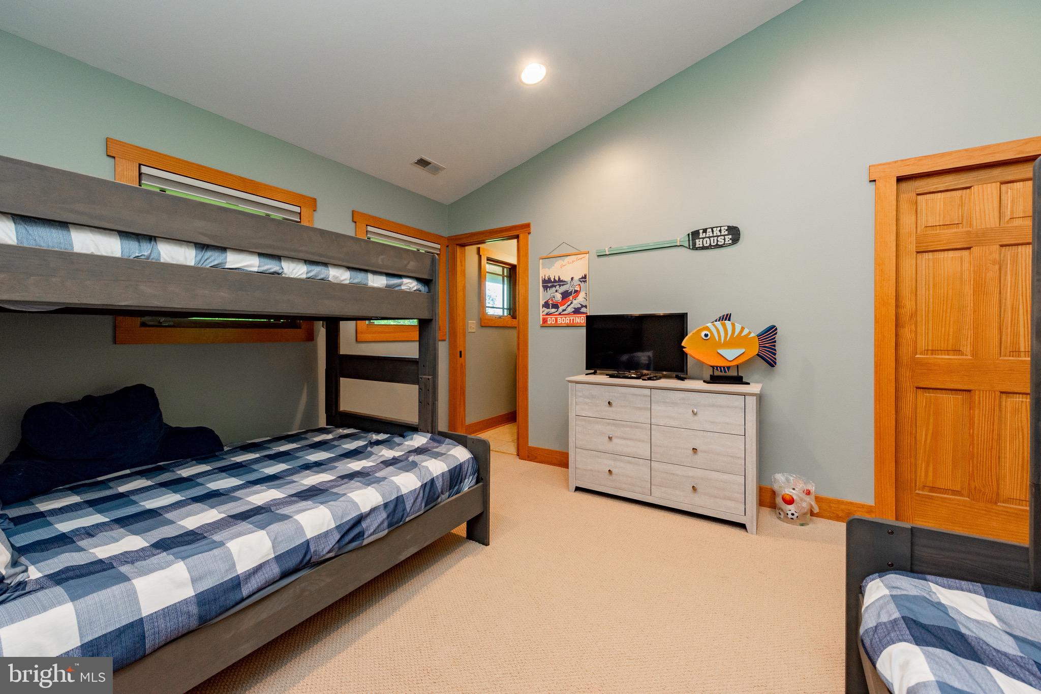 DEEP CREEK HIGHLANDS - Residential