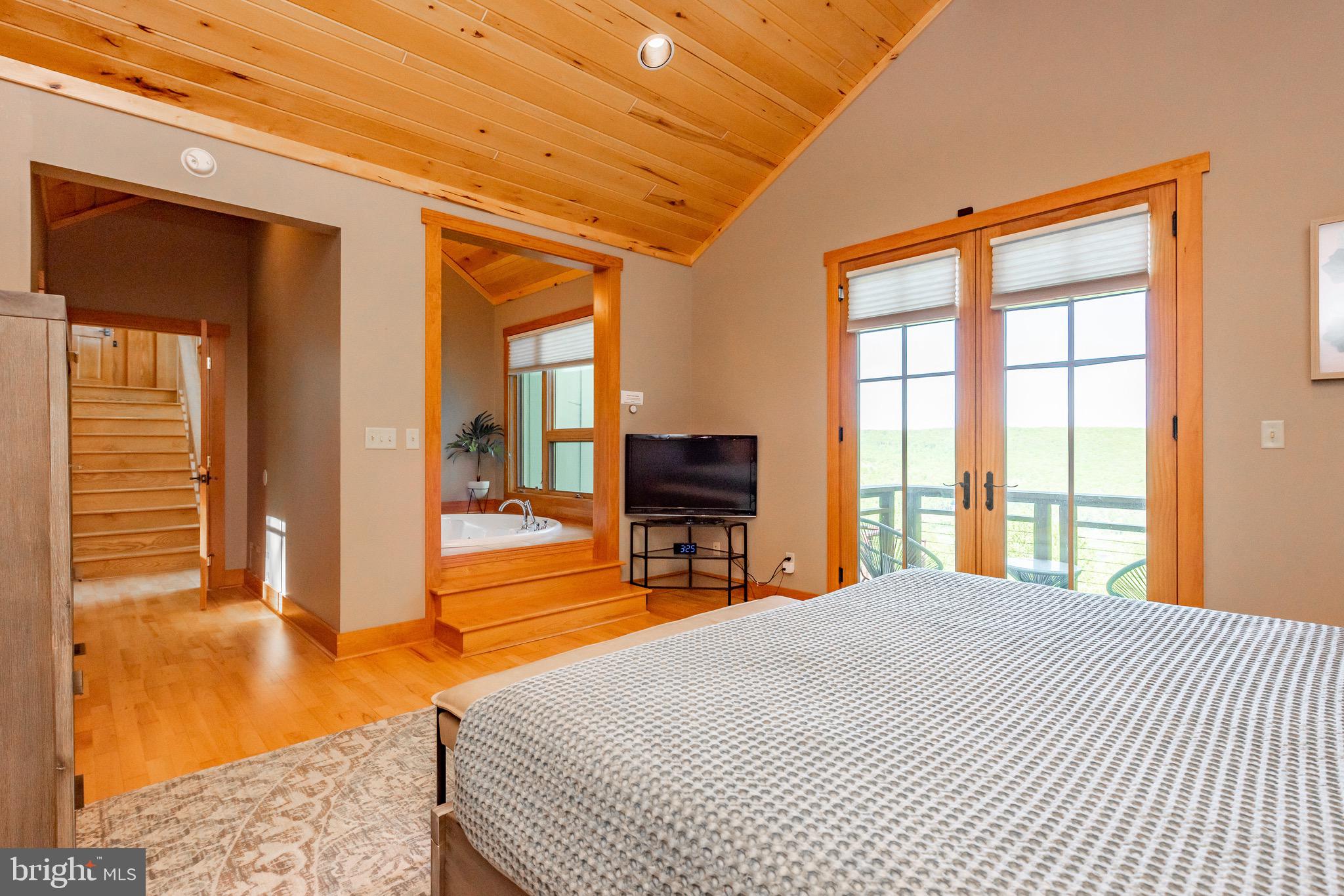 DEEP CREEK HIGHLANDS - Residential