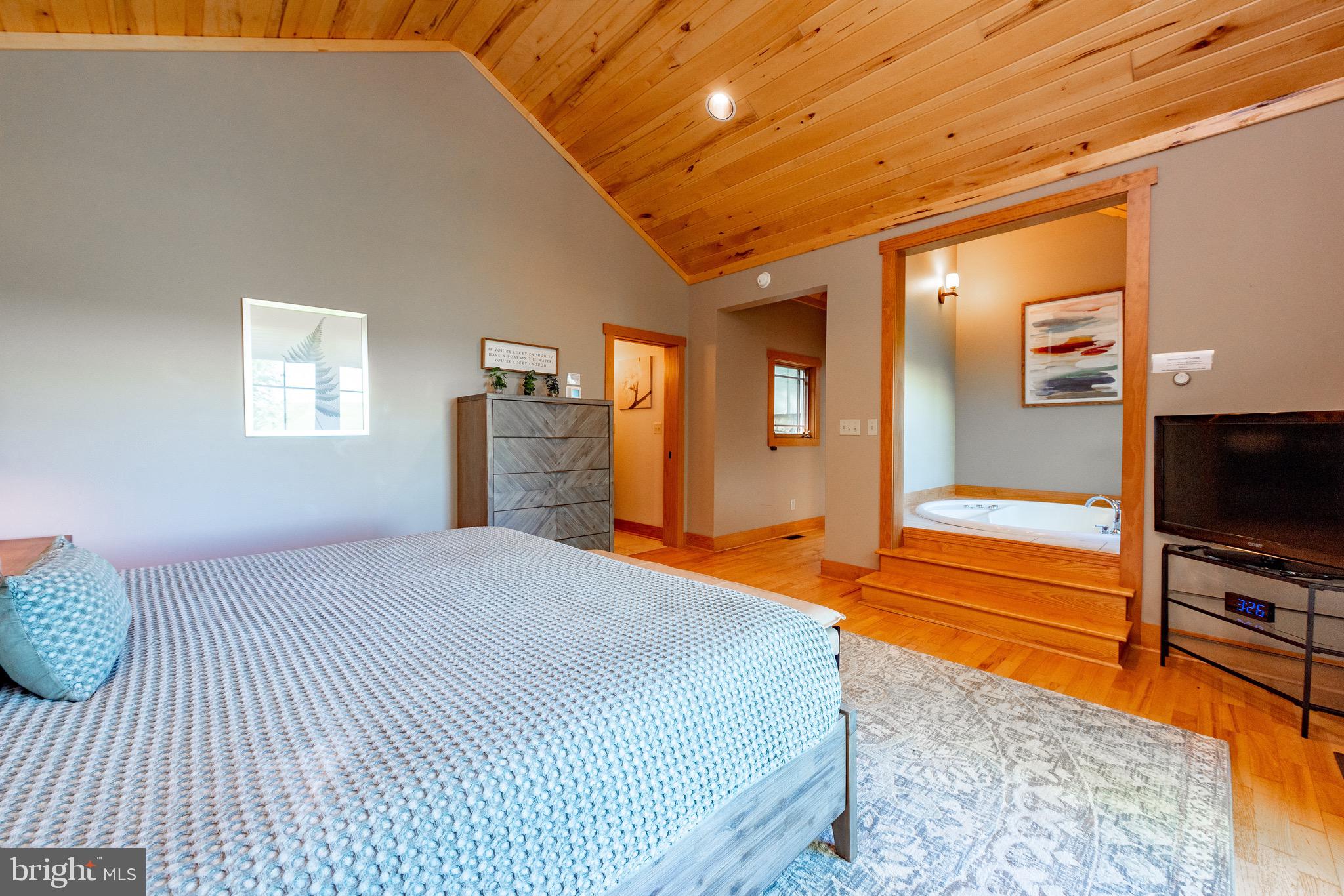 DEEP CREEK HIGHLANDS - Residential