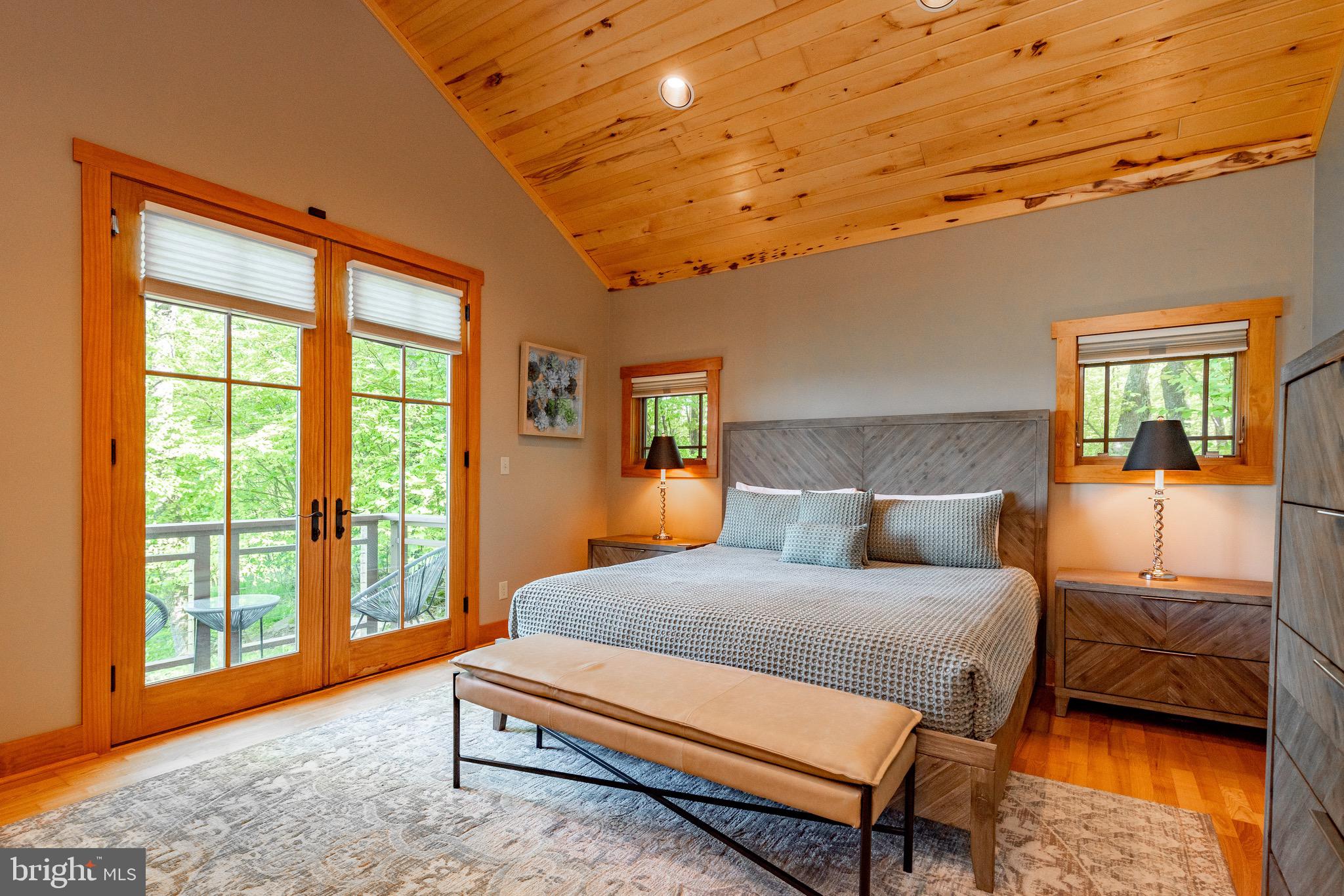 DEEP CREEK HIGHLANDS - Residential