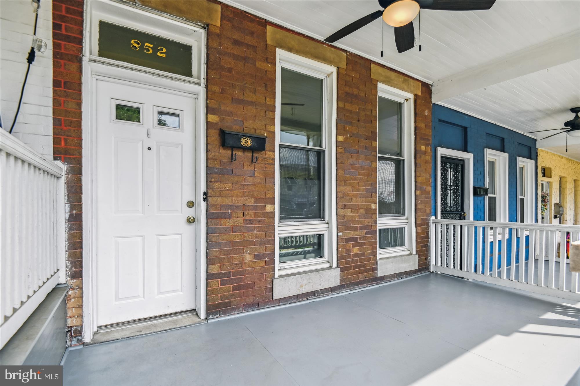 852 W 37TH STREET