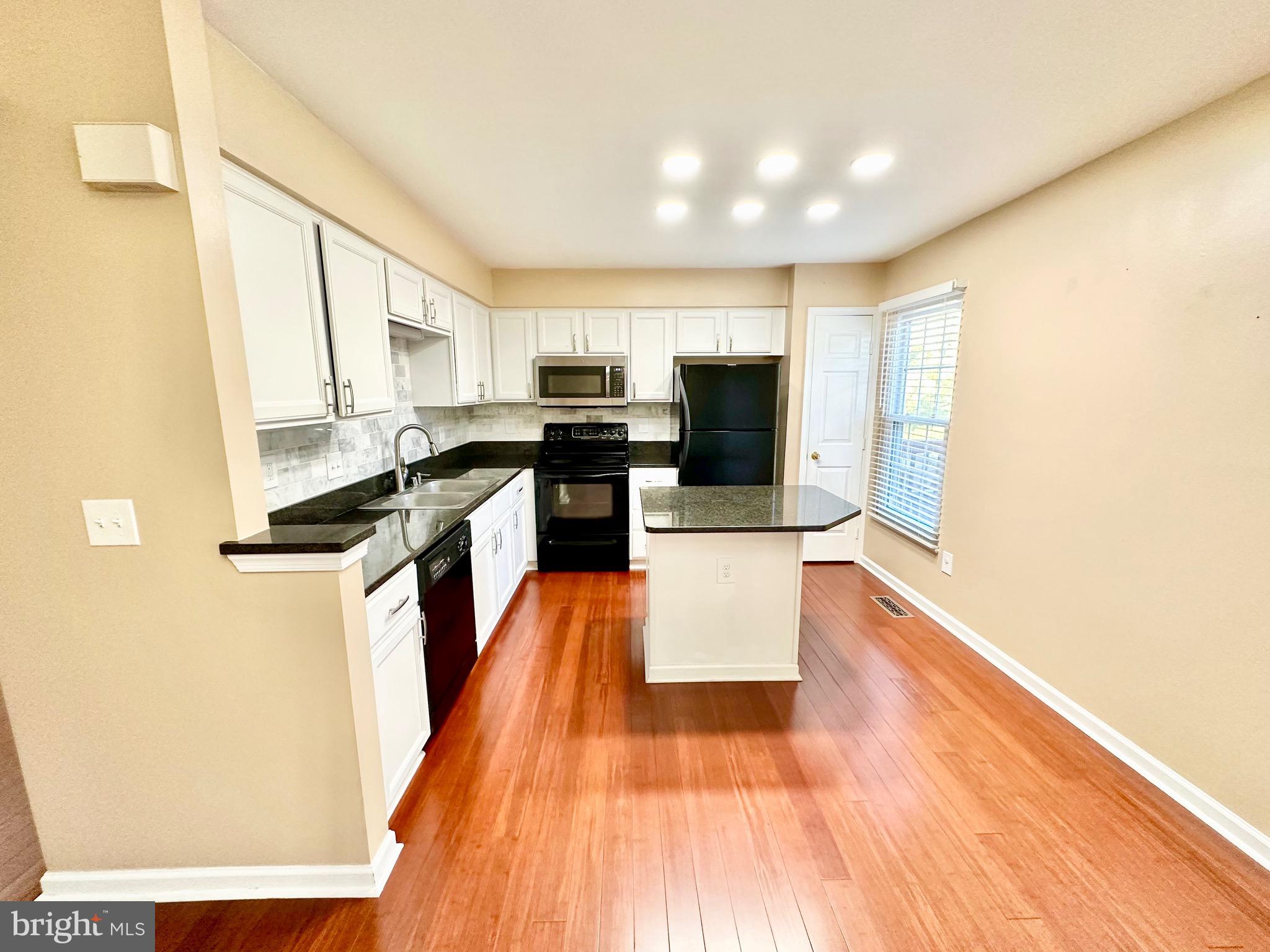 WELLINGTON/CLOVERHILL - Residential Lease