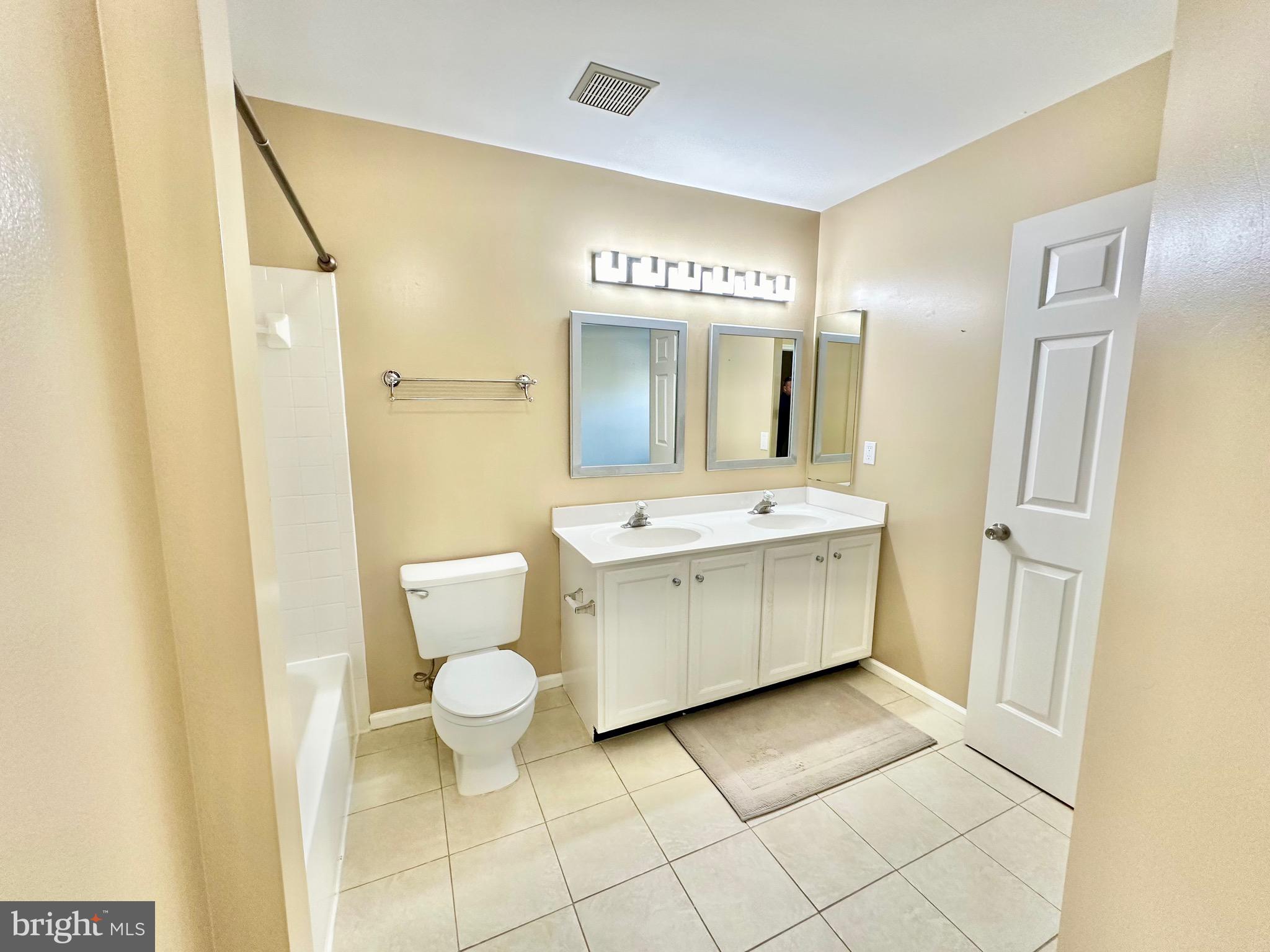 WELLINGTON/CLOVERHILL - Residential Lease