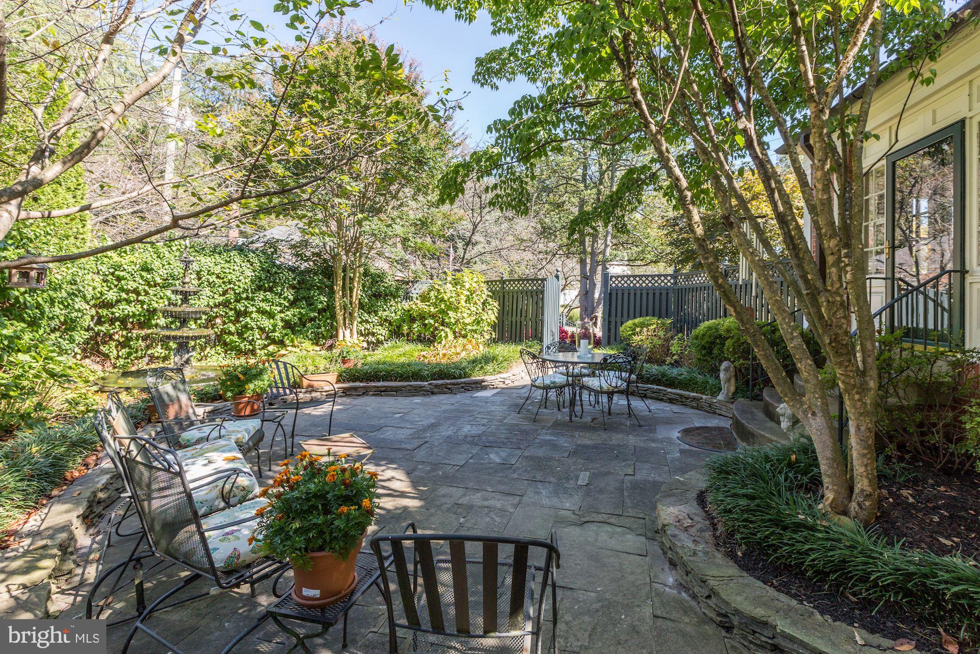 KENWOOD - Residential