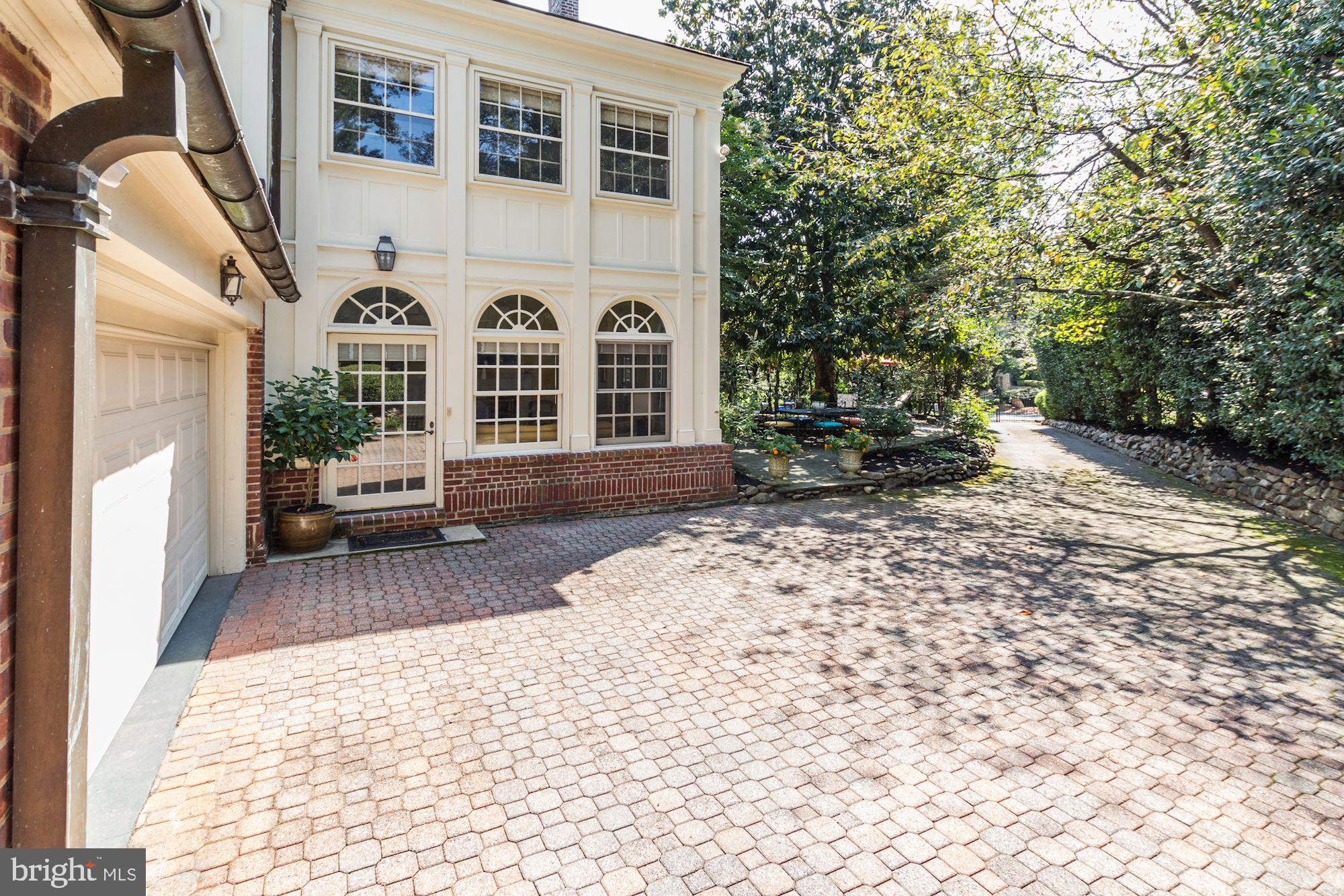 KENWOOD - Residential