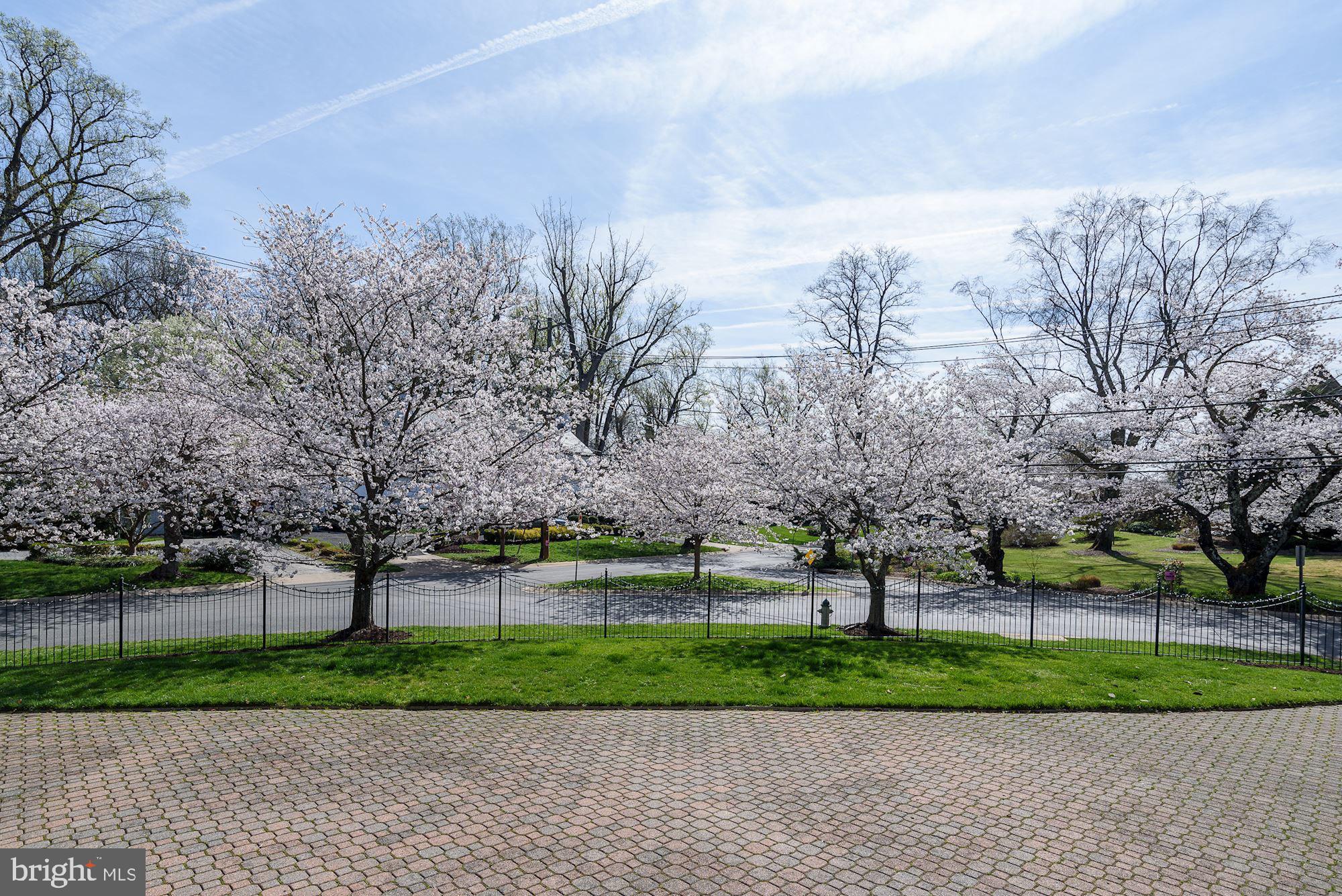 KENWOOD - Residential