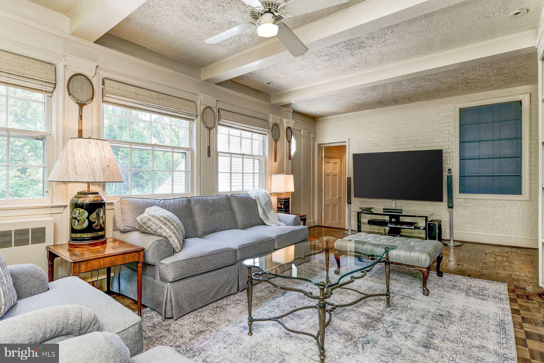 KENWOOD - Residential