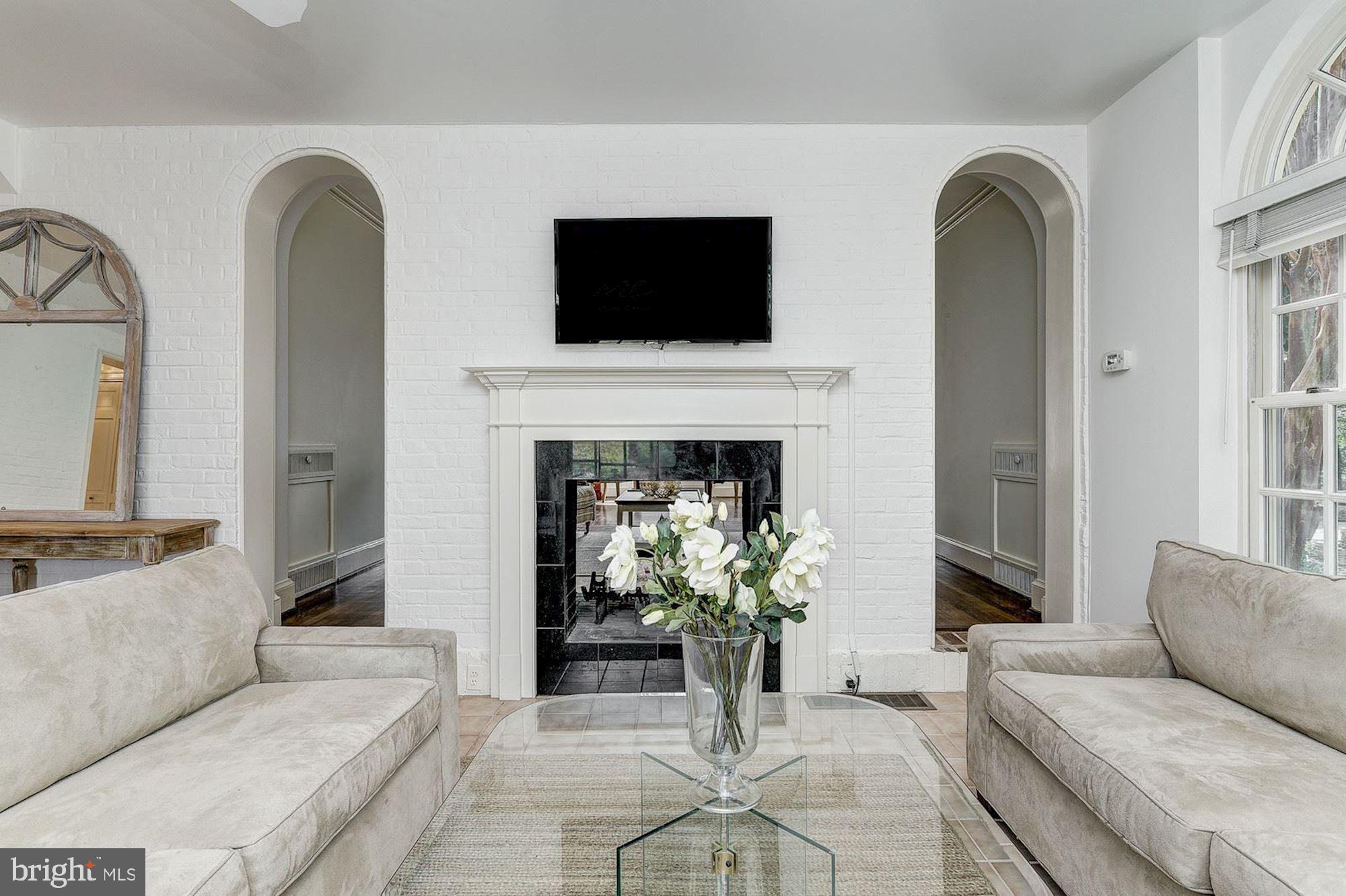 KENWOOD - Residential