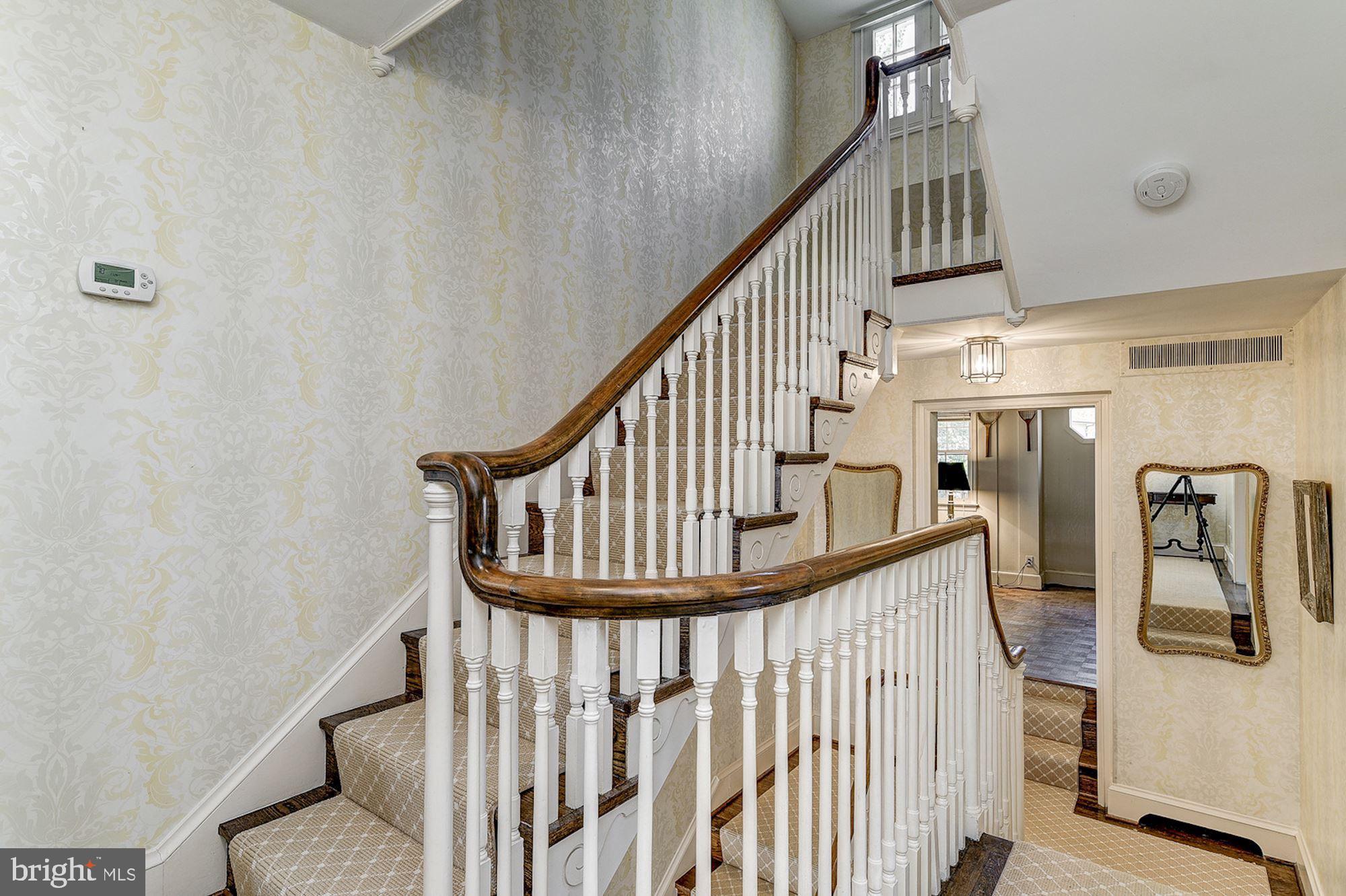 KENWOOD - Residential