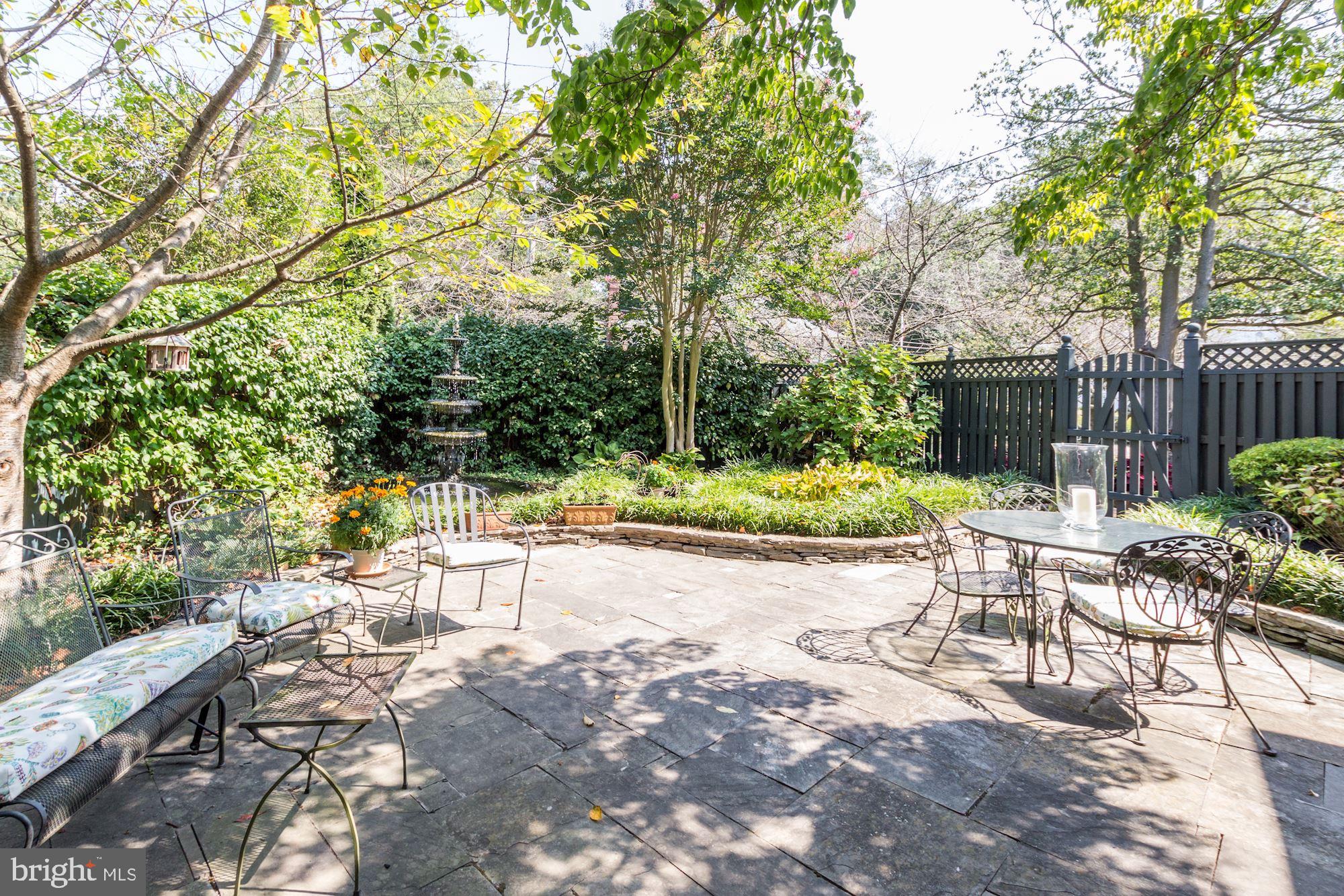 KENWOOD - Residential