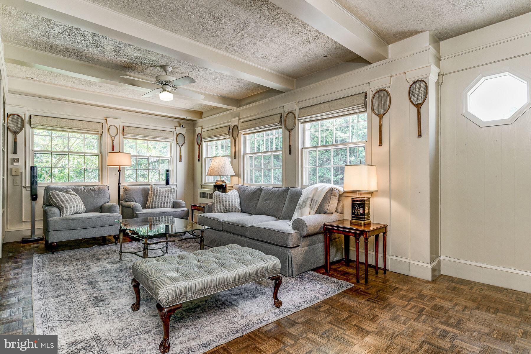 KENWOOD - Residential