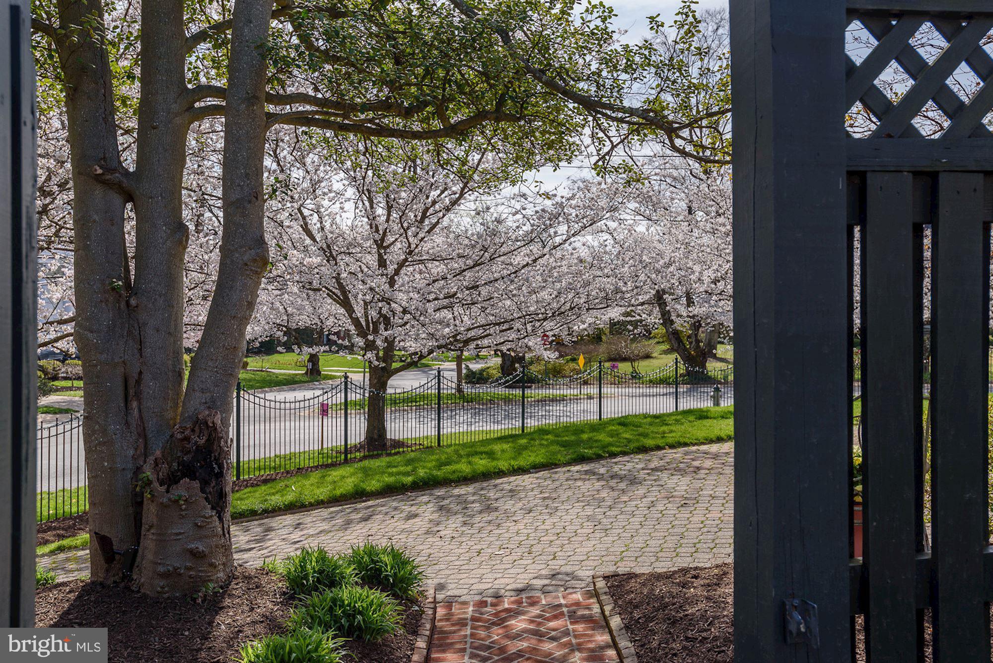 KENWOOD - Residential