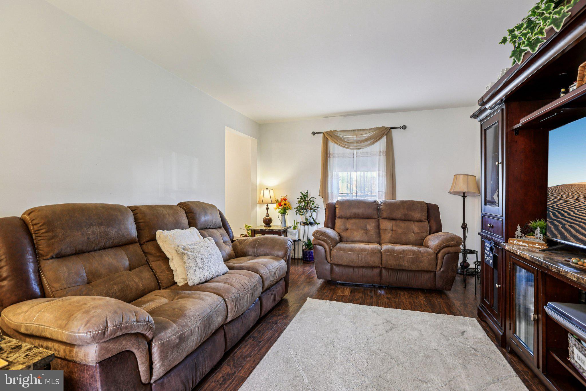 HAGERSTOWN - Residential