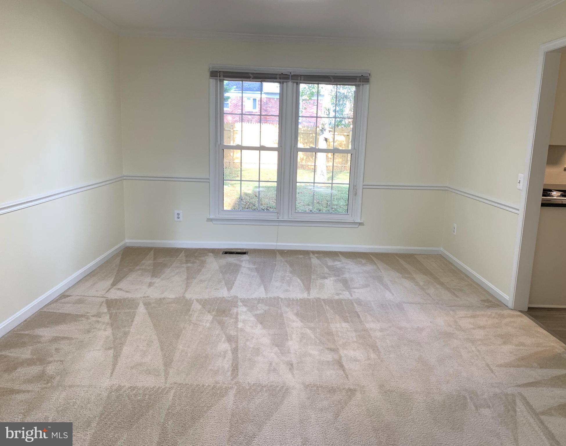 INVERNESS WOODS - Residential Lease