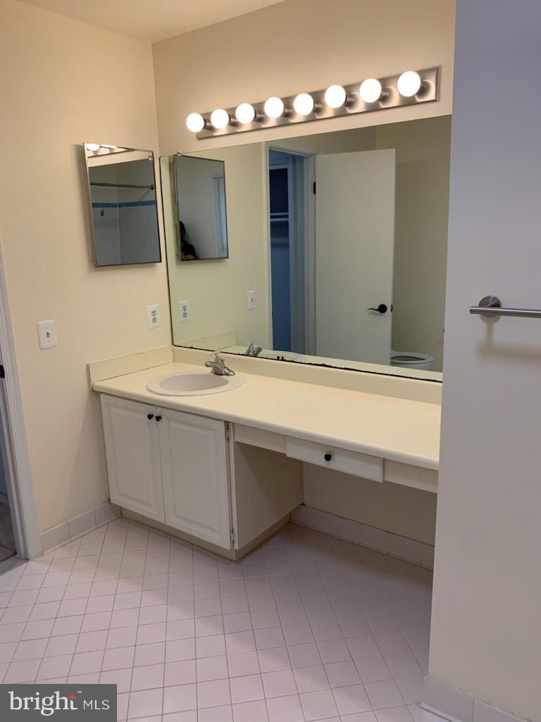 INVERNESS WOODS - Residential Lease