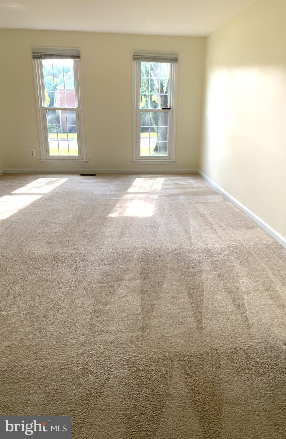 INVERNESS WOODS - Residential Lease