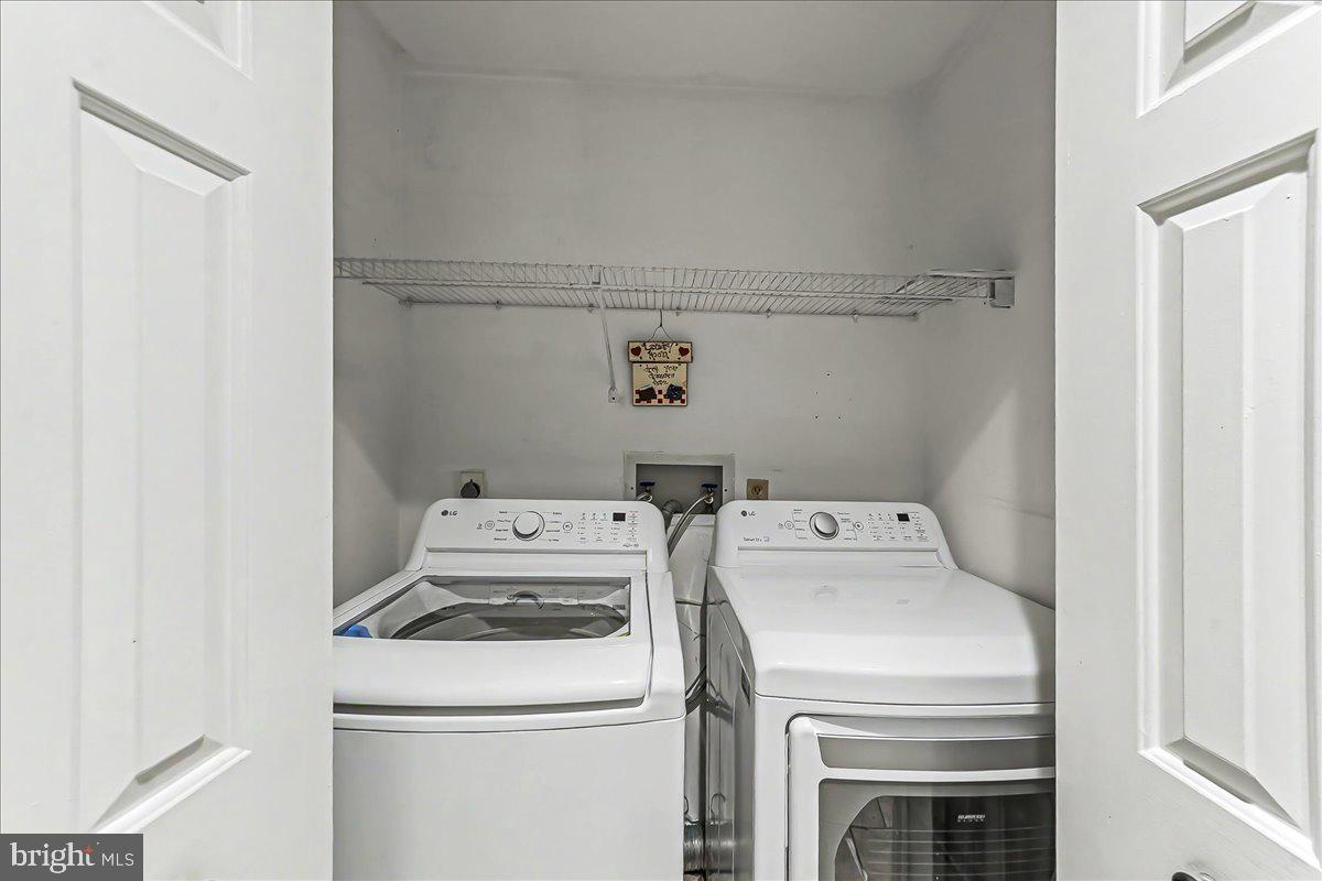 SMITH MILL FARMS - Residential