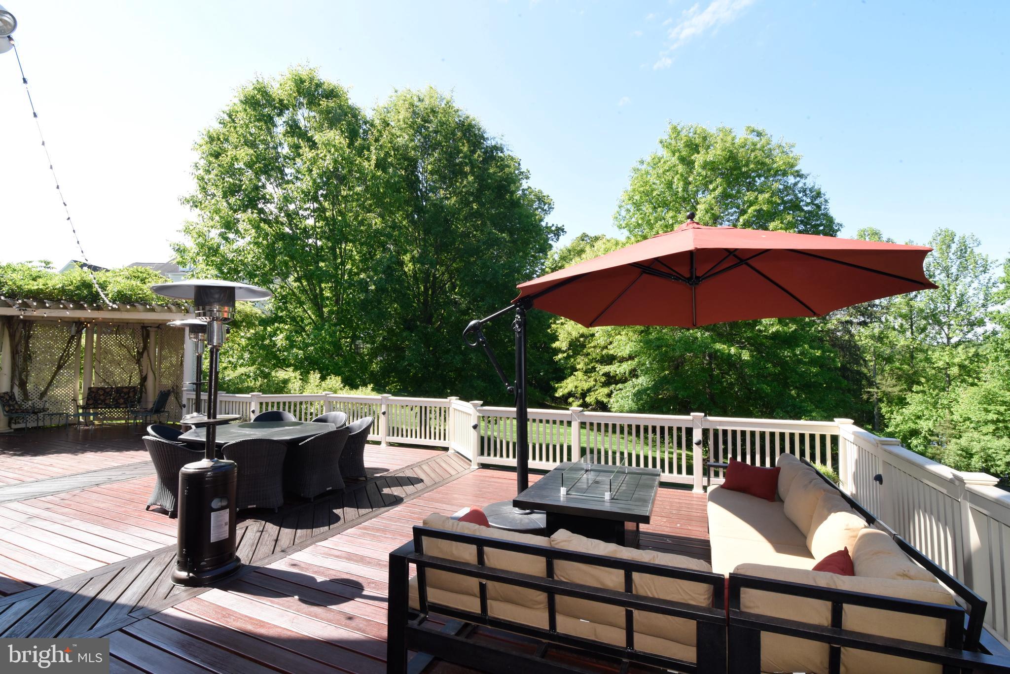 TIMBERLAKE ESTATES - Residential