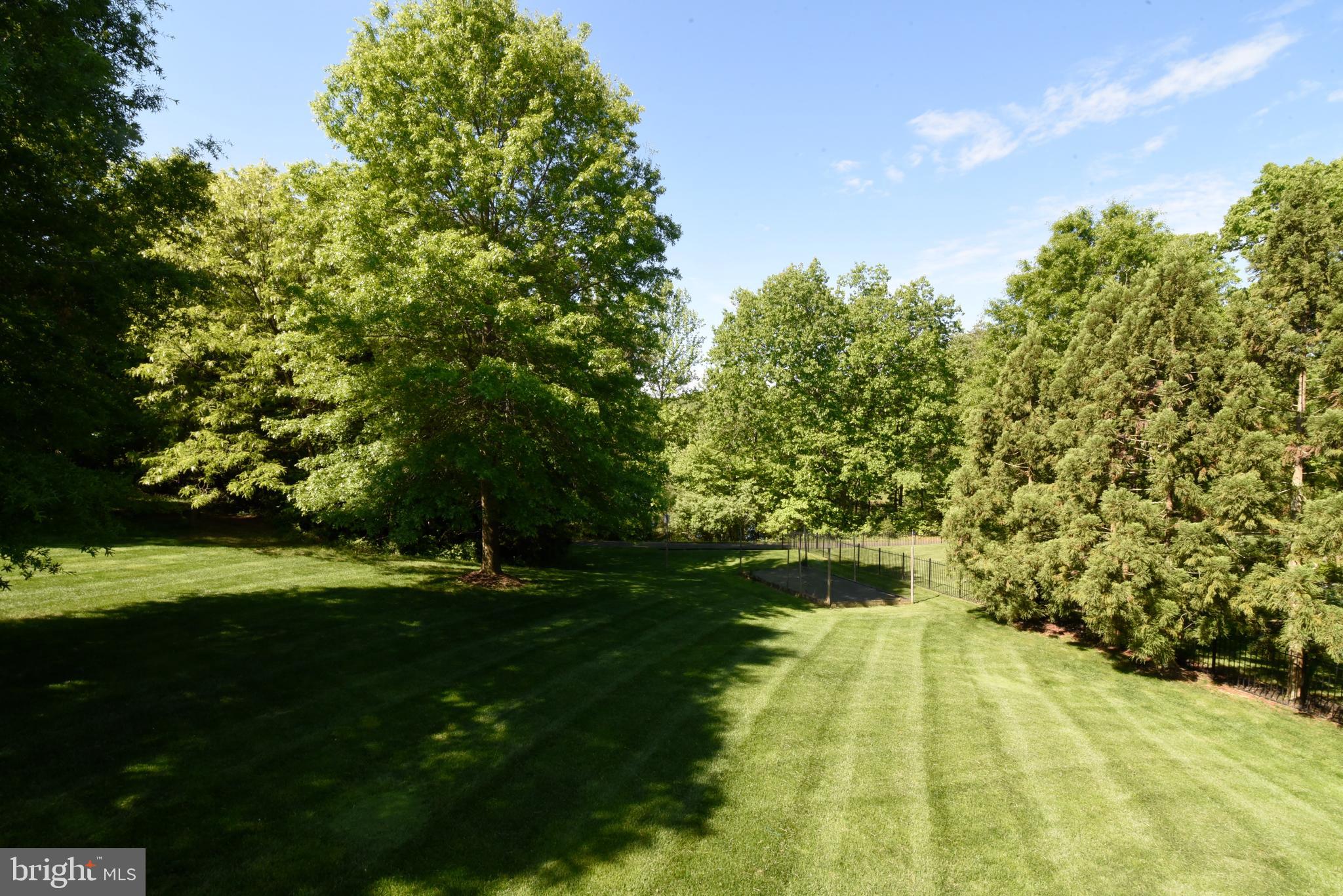 TIMBERLAKE ESTATES - Residential