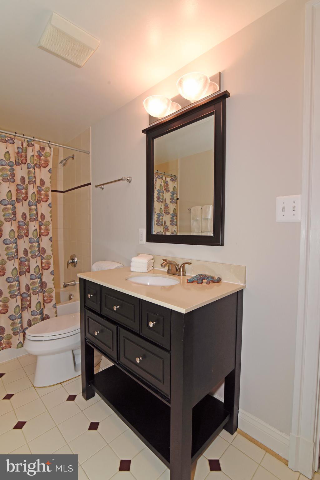 TIMBERLAKE ESTATES - Residential