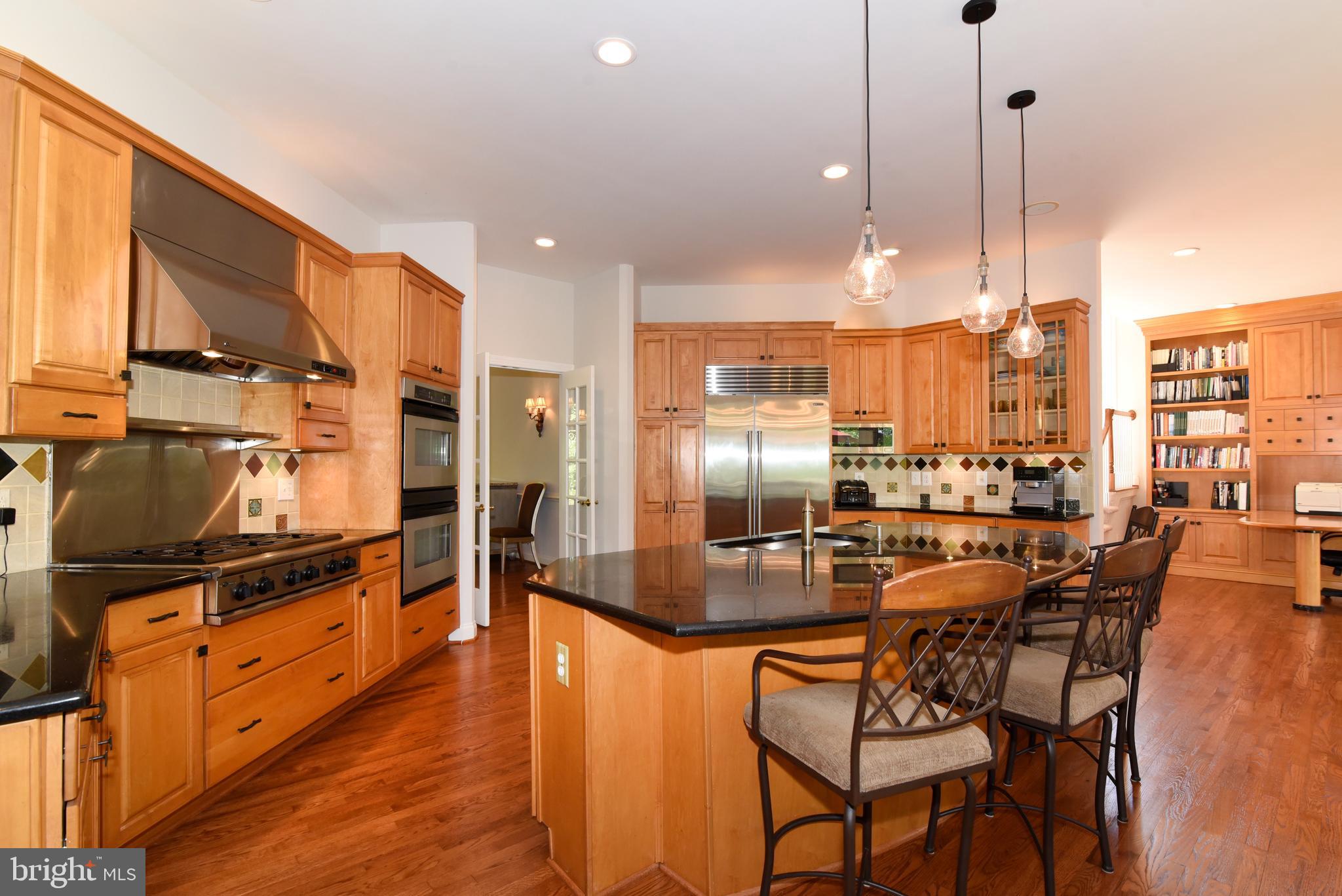 TIMBERLAKE ESTATES - Residential