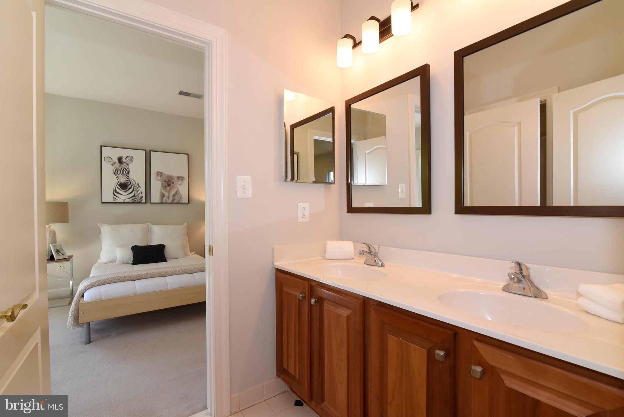 TIMBERLAKE ESTATES - Residential