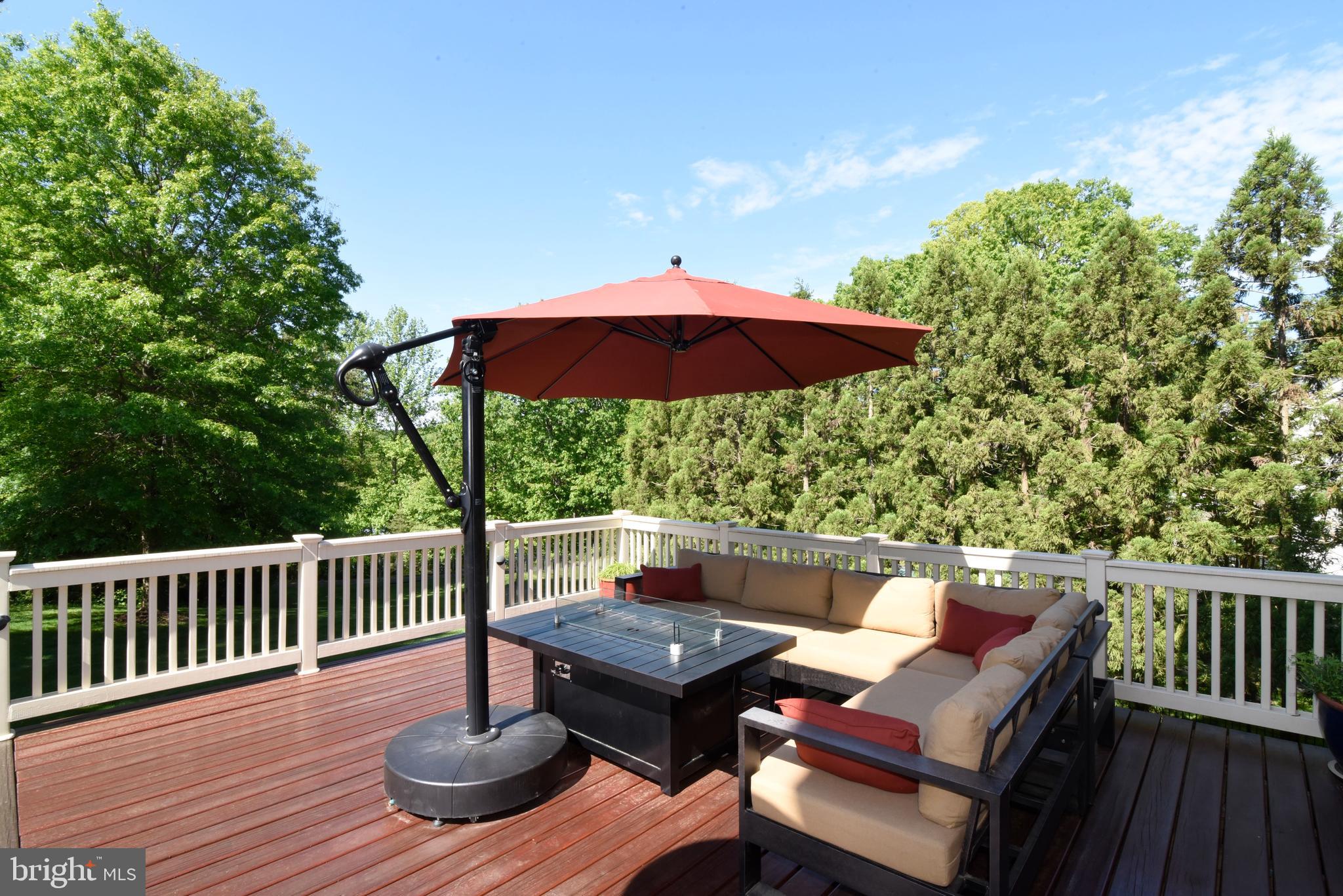 TIMBERLAKE ESTATES - Residential