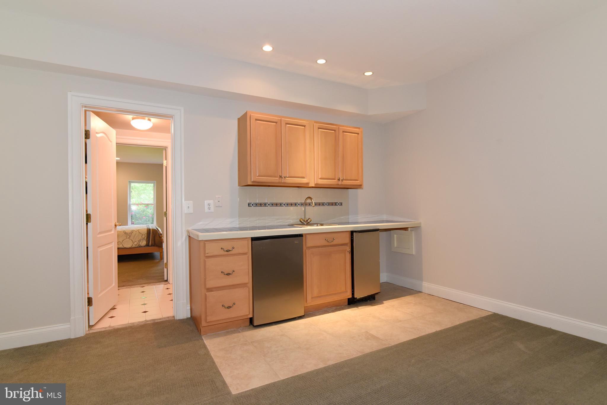 TIMBERLAKE ESTATES - Residential