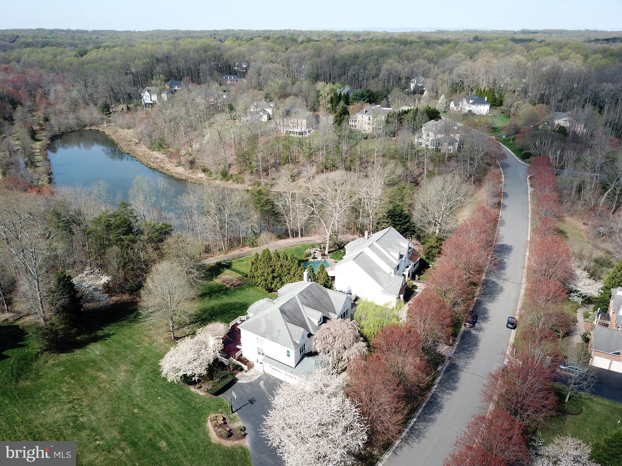 TIMBERLAKE ESTATES - Residential