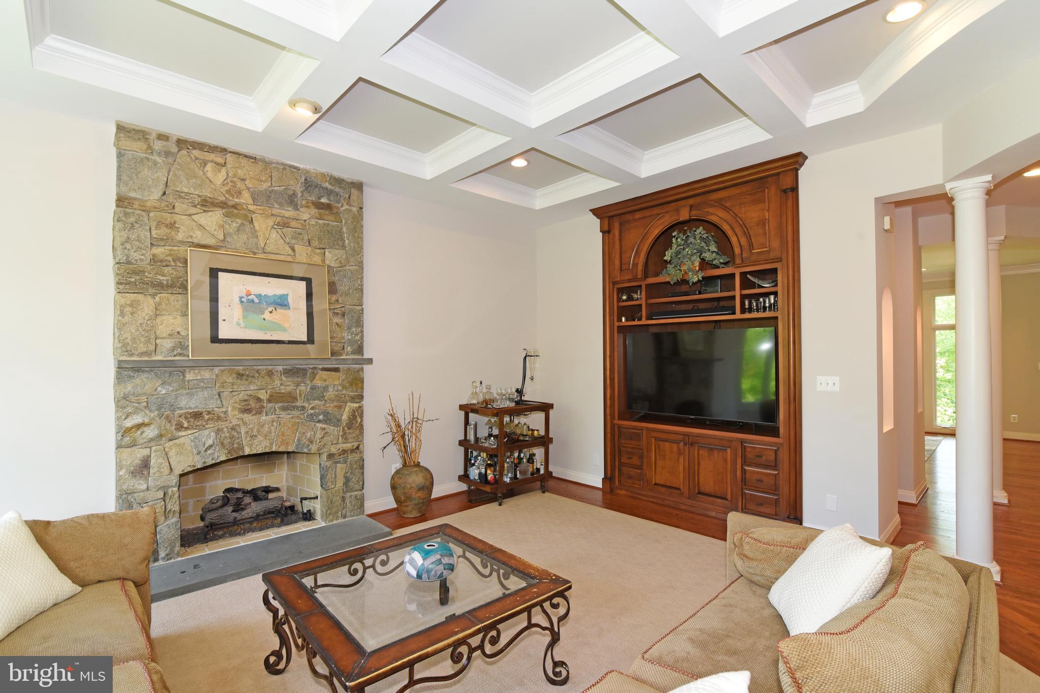 TIMBERLAKE ESTATES - Residential