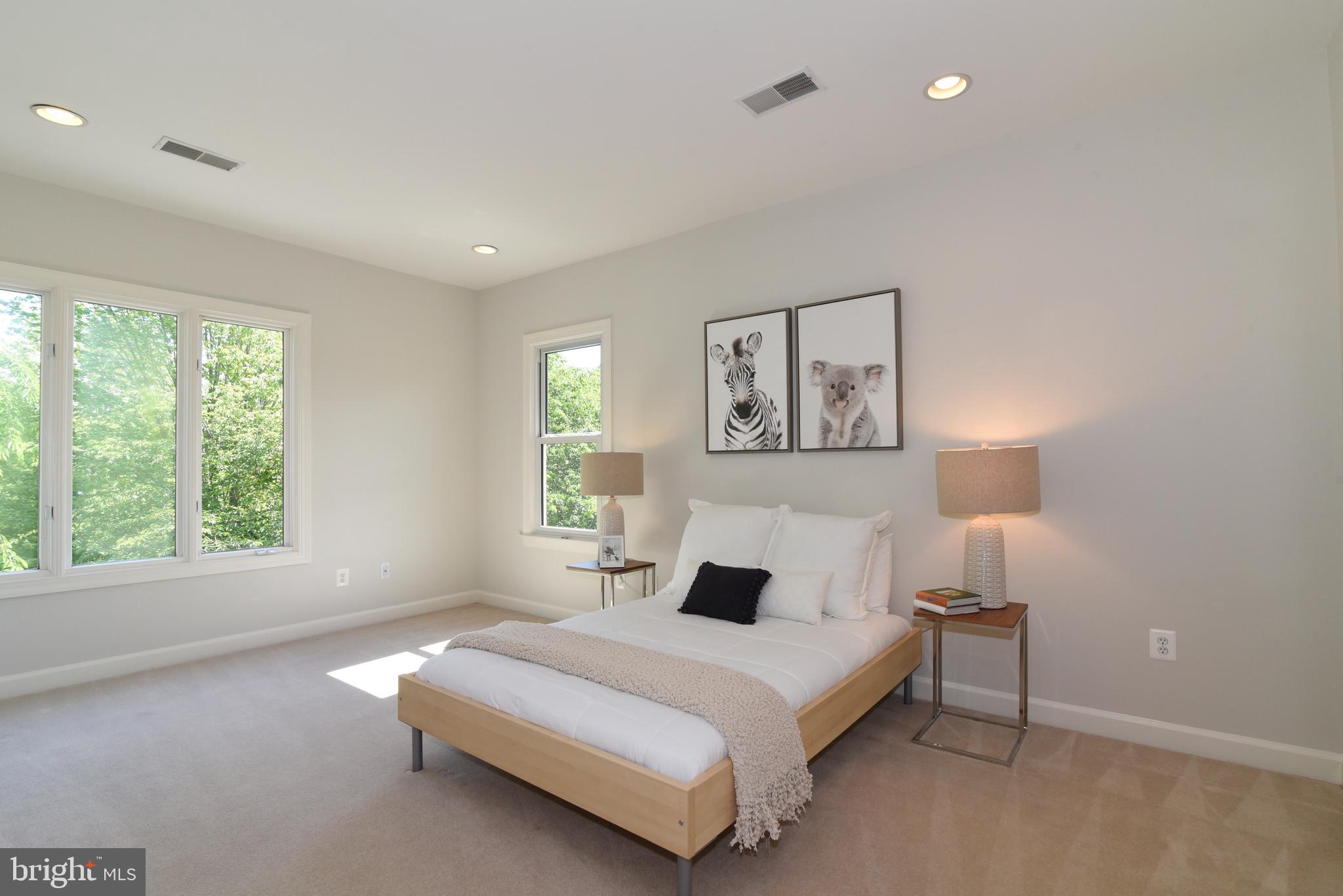 TIMBERLAKE ESTATES - Residential