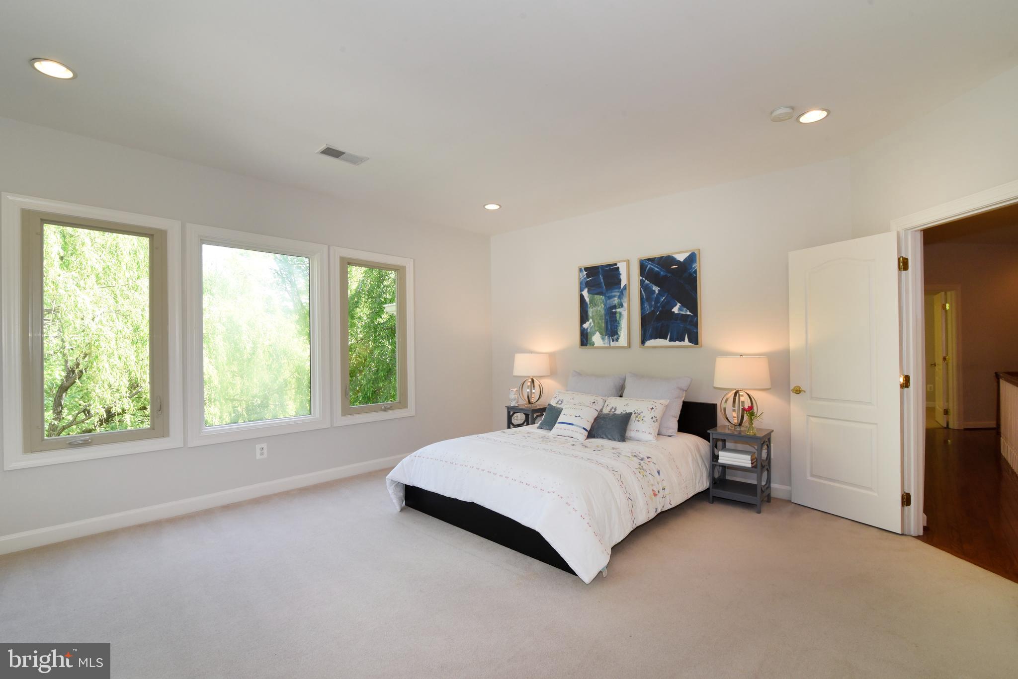 TIMBERLAKE ESTATES - Residential