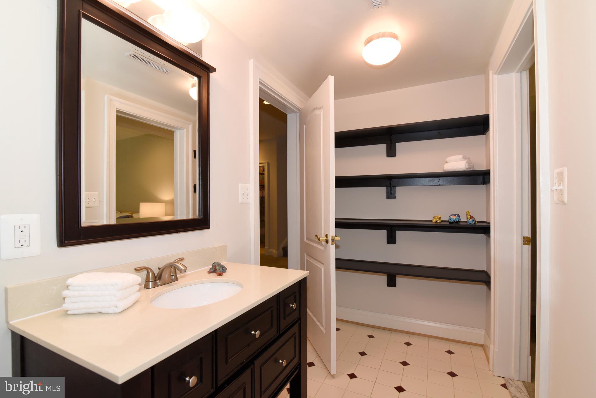 TIMBERLAKE ESTATES - Residential