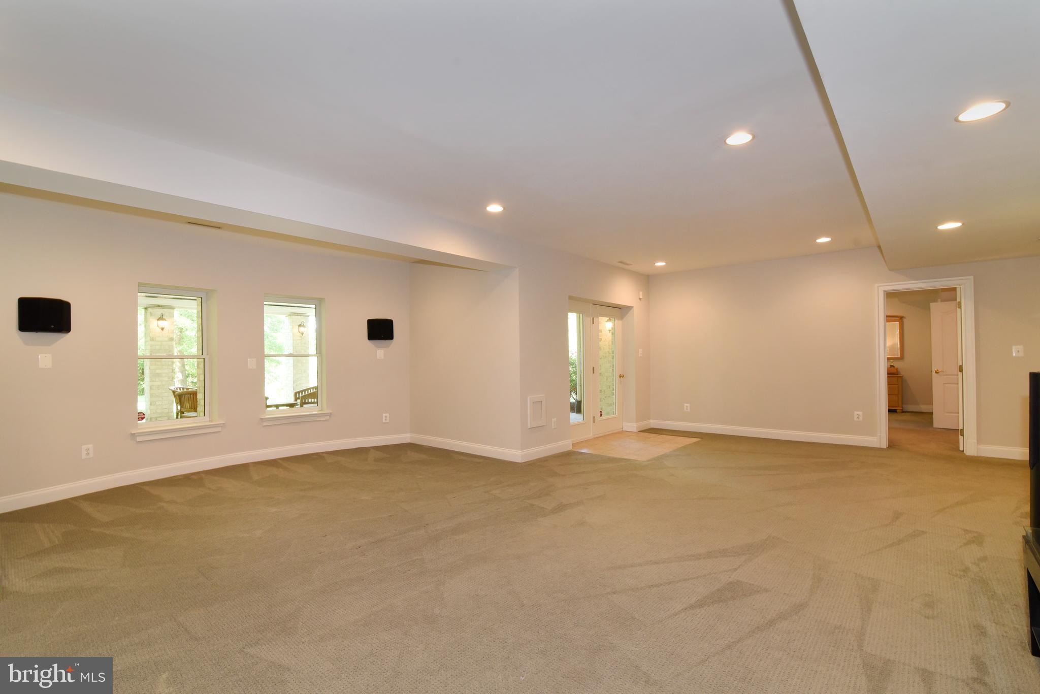 TIMBERLAKE ESTATES - Residential