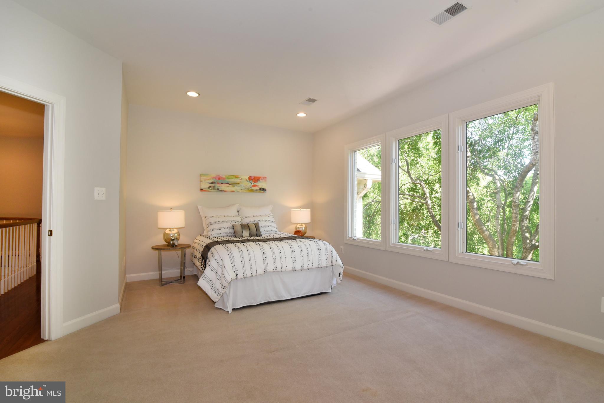 TIMBERLAKE ESTATES - Residential