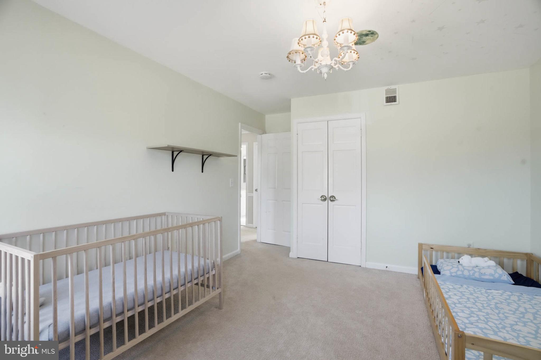 AVERY VILLAGE - Residential