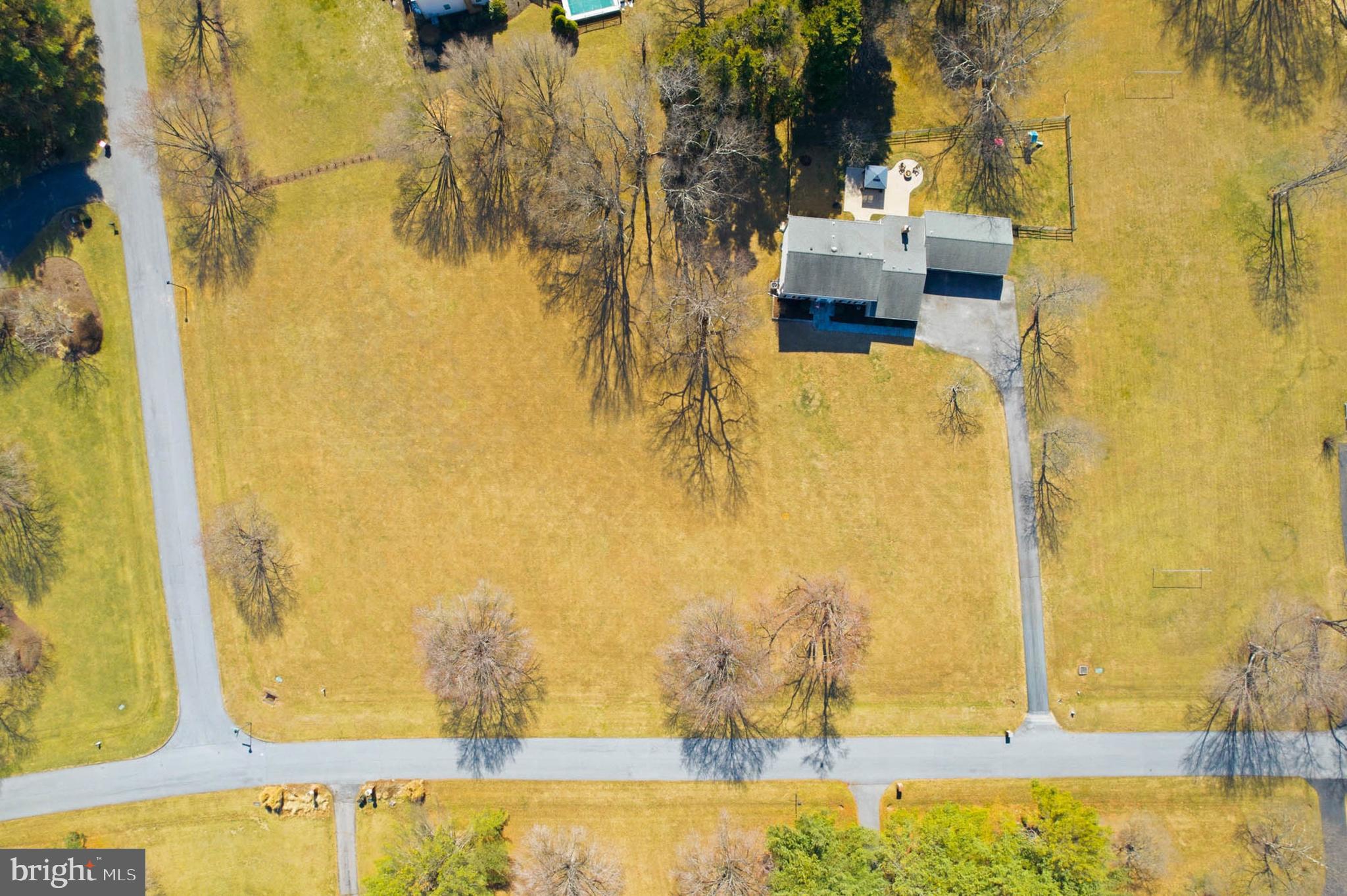 AVERY VILLAGE - Residential