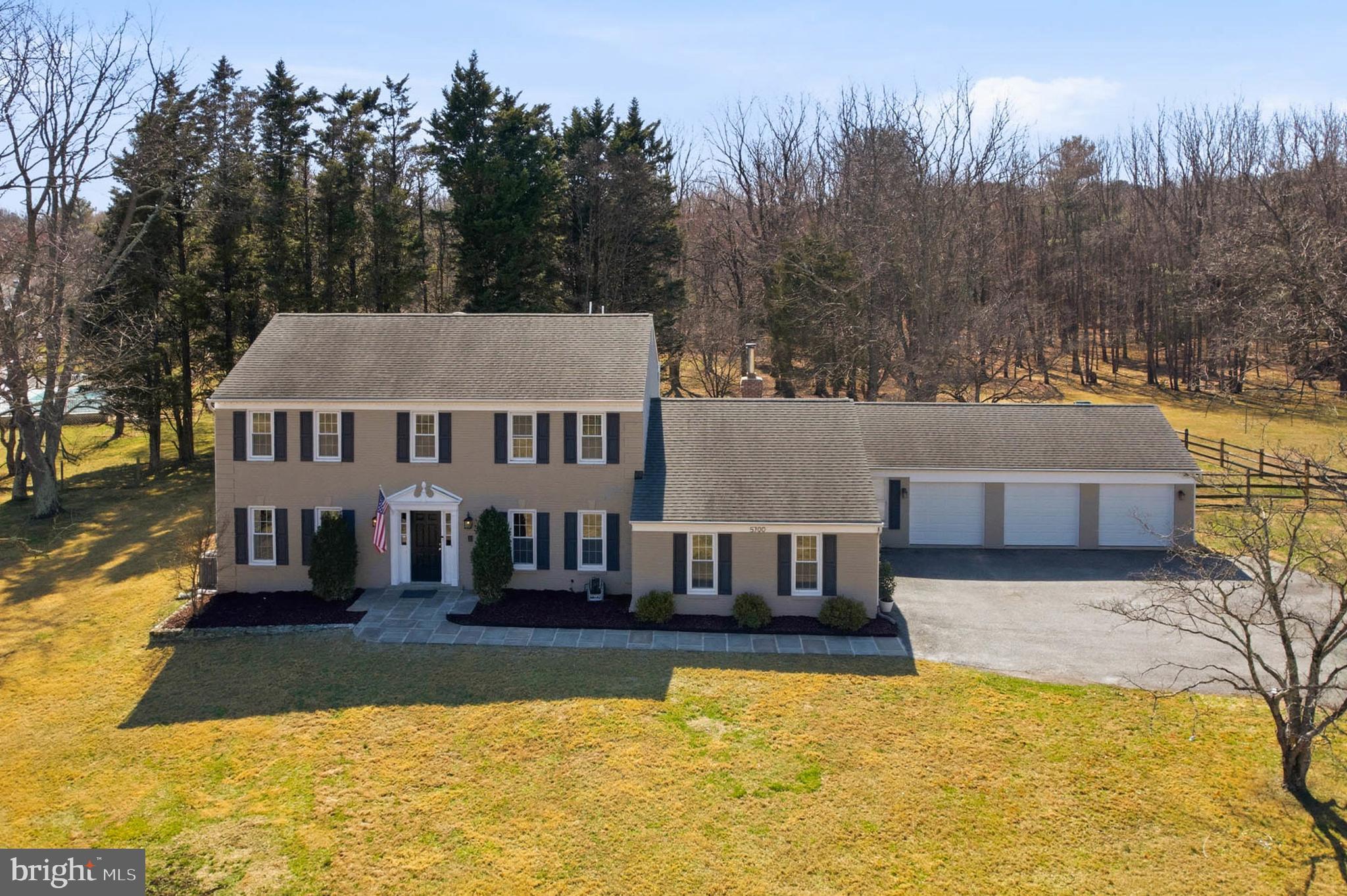 AVERY VILLAGE - Residential