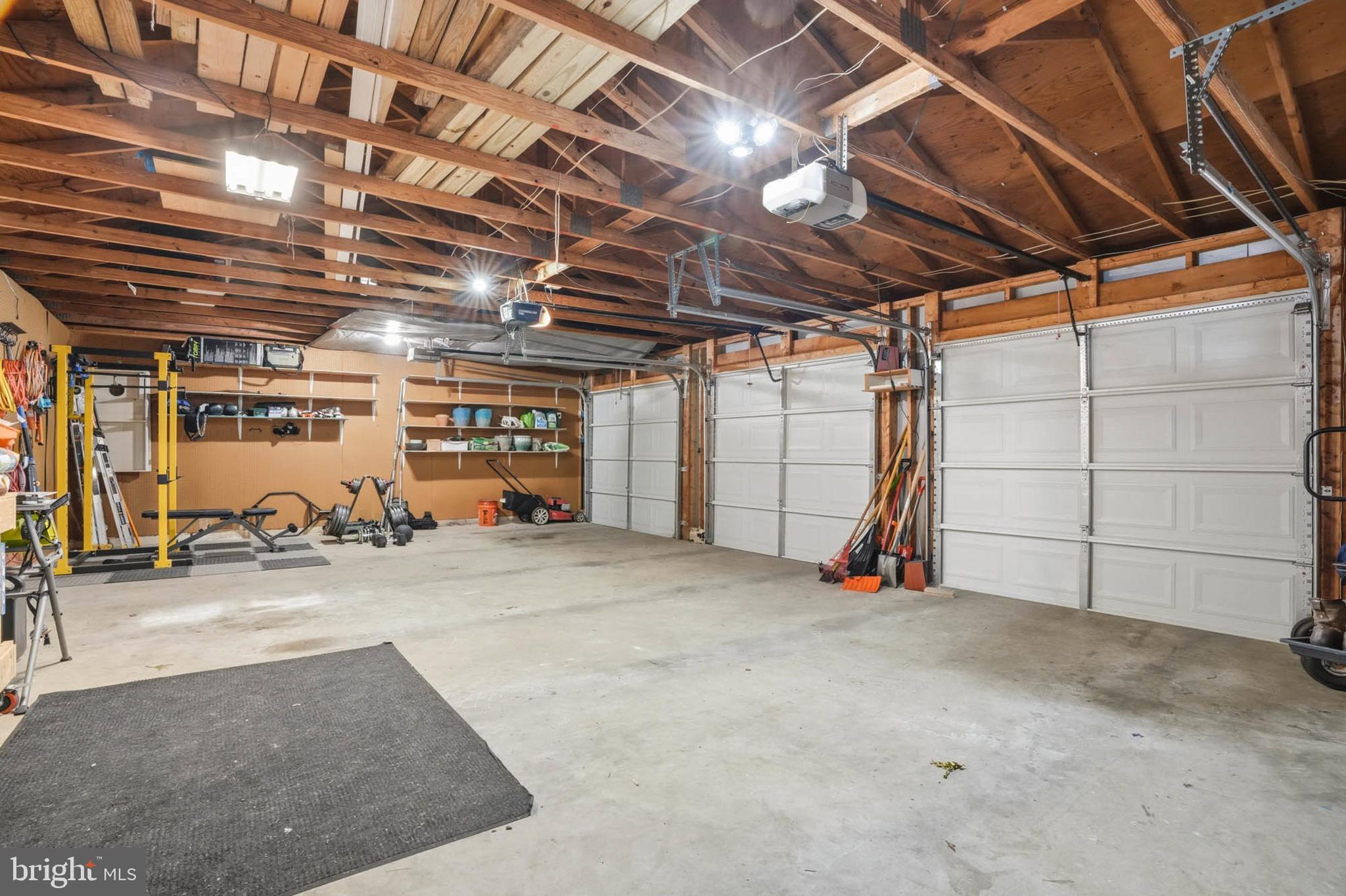 AVERY VILLAGE - Residential