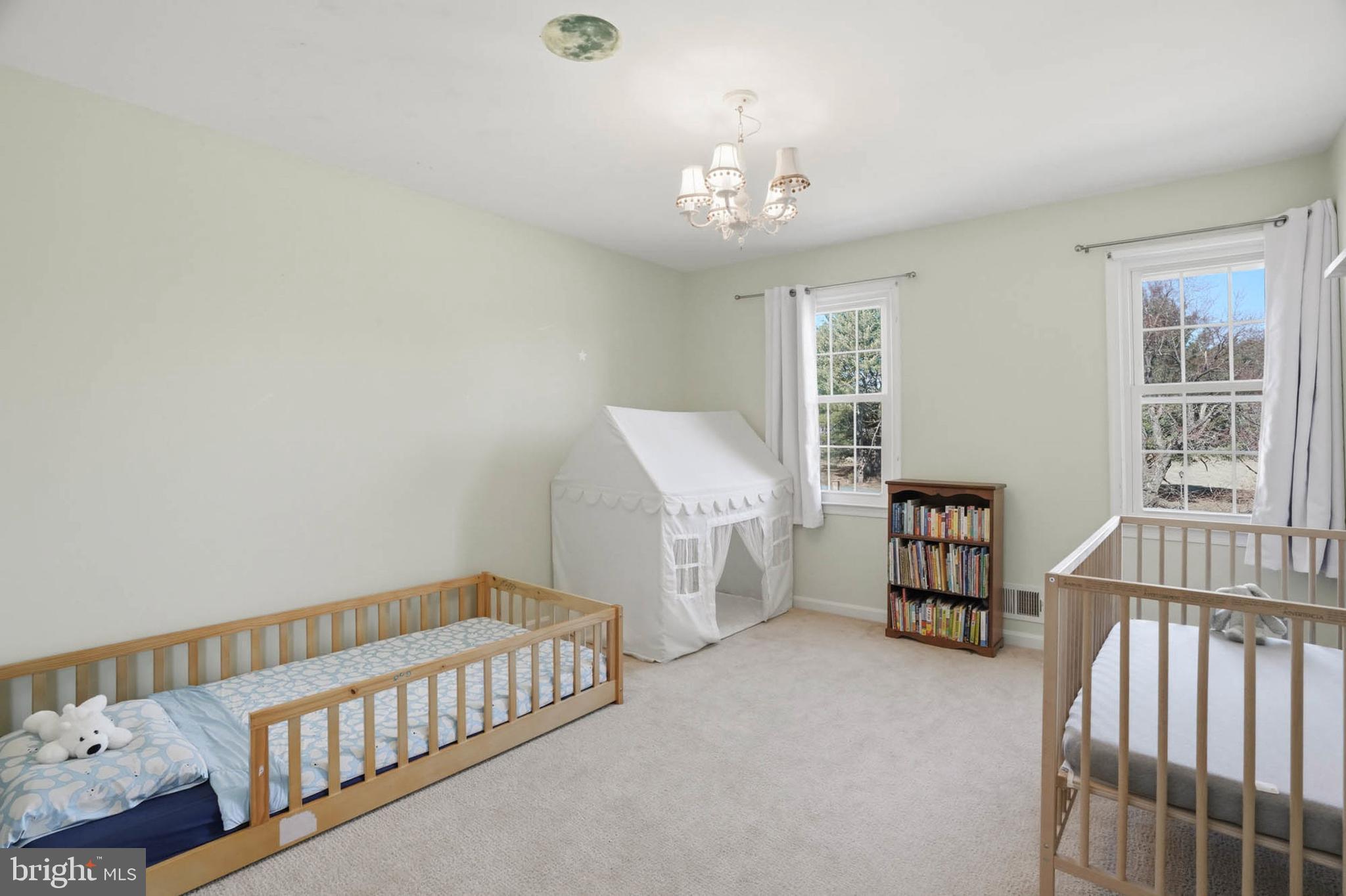 AVERY VILLAGE - Residential