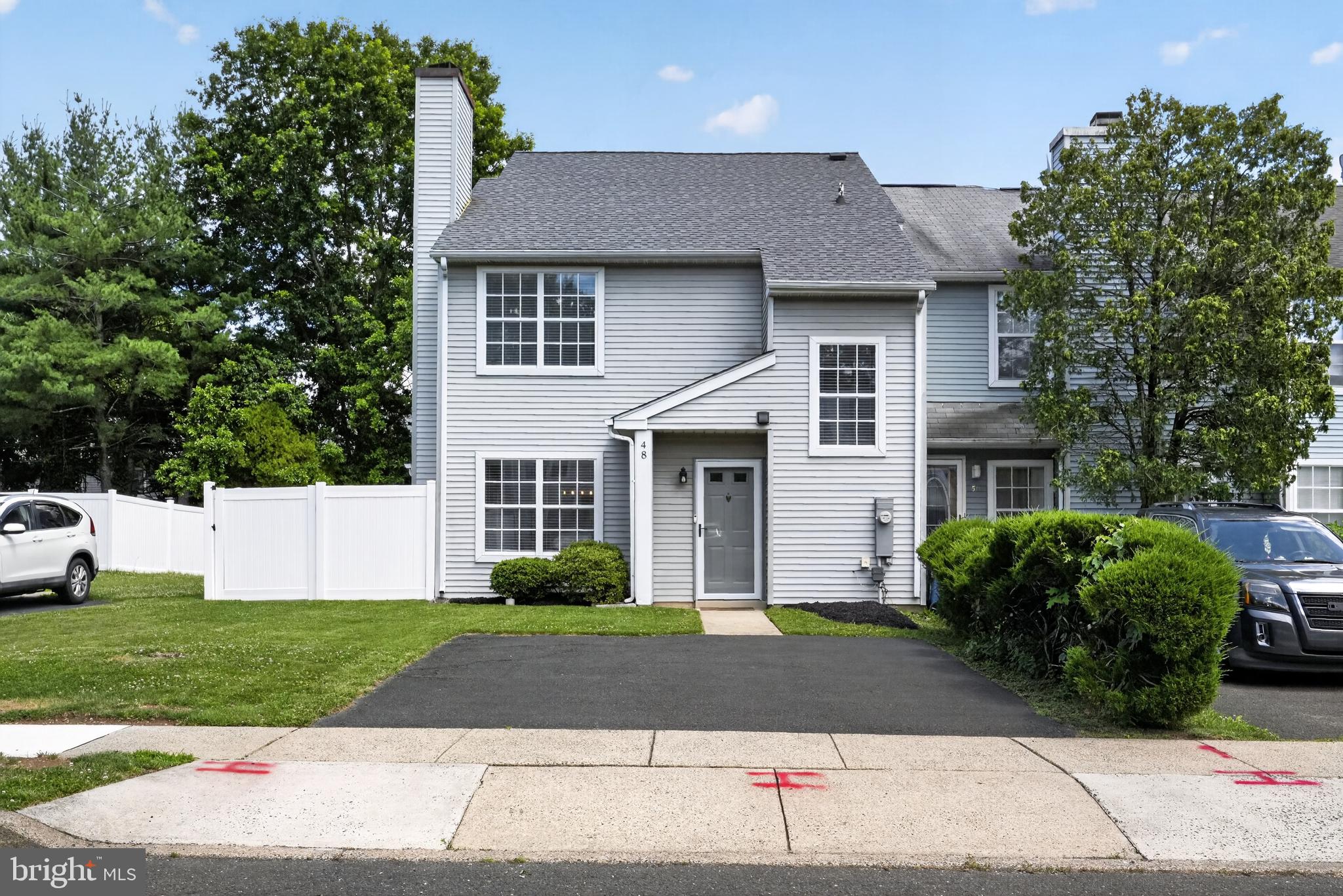 48 BARK HOLLOW LANE