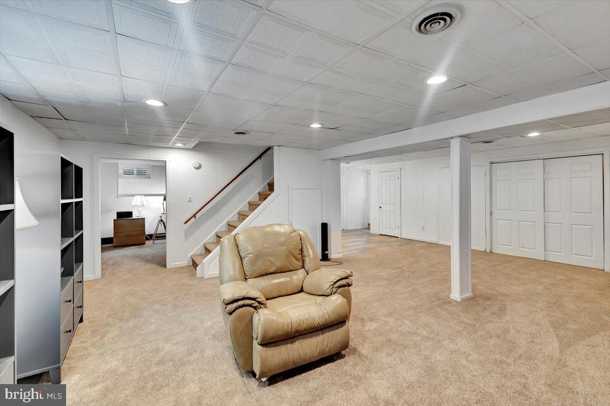 PRIESTFORD HILLS - Residential