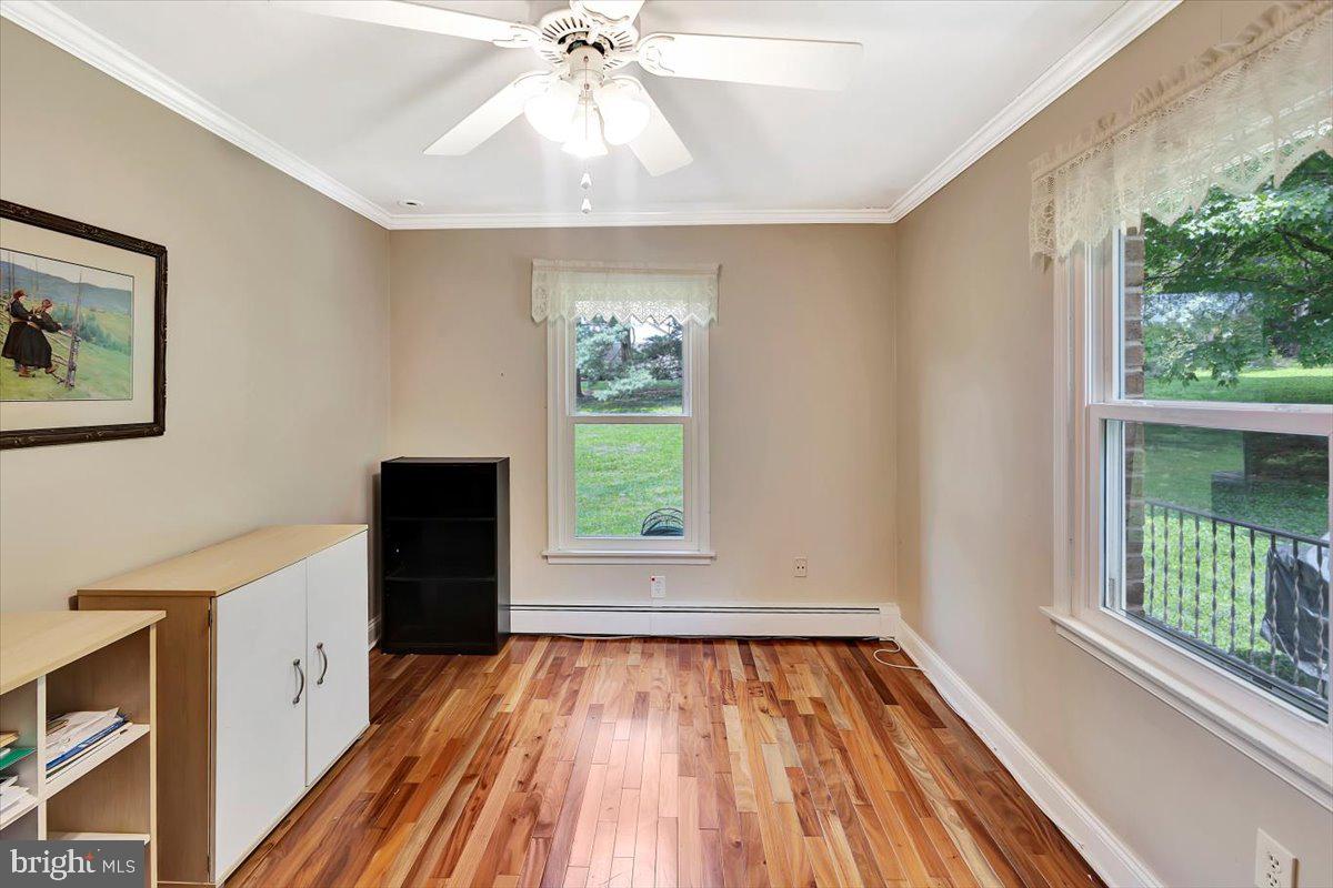 PRIESTFORD HILLS - Residential